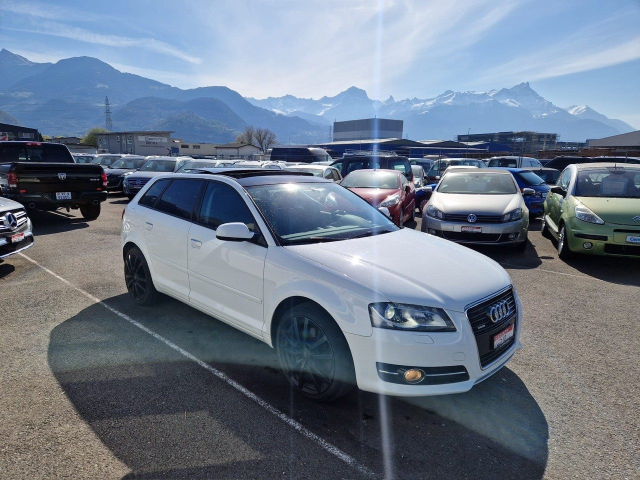 AUDI A3 Sportback 2.0 TDI Ambition quattro-image-1