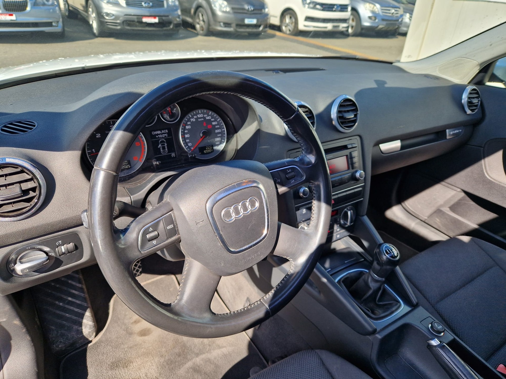 AUDI A3 Sportback 2.0 TDI Ambition quattro-image-8