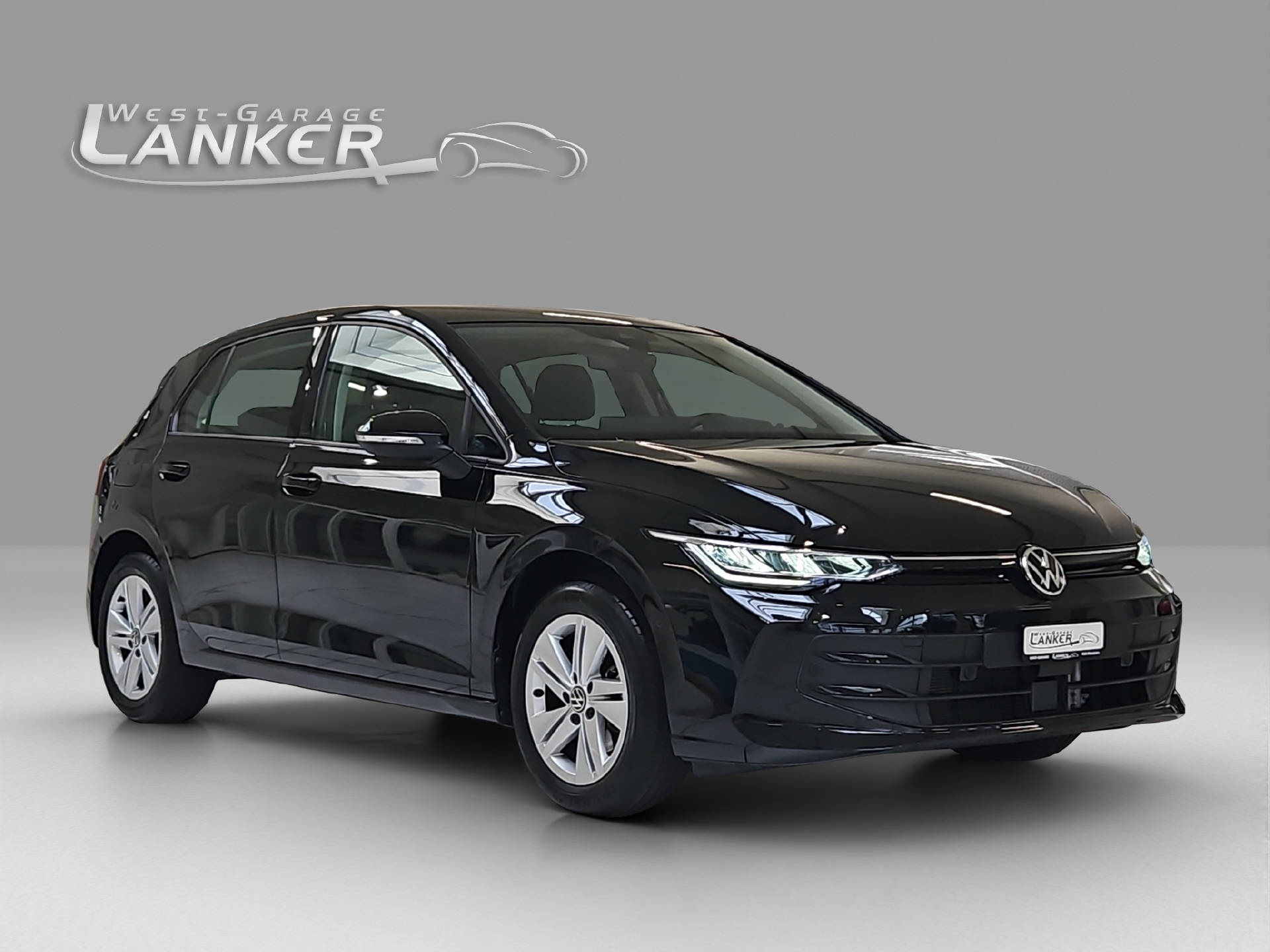 VW Golf VIII 1.5 eTSI Life DSG-image-1