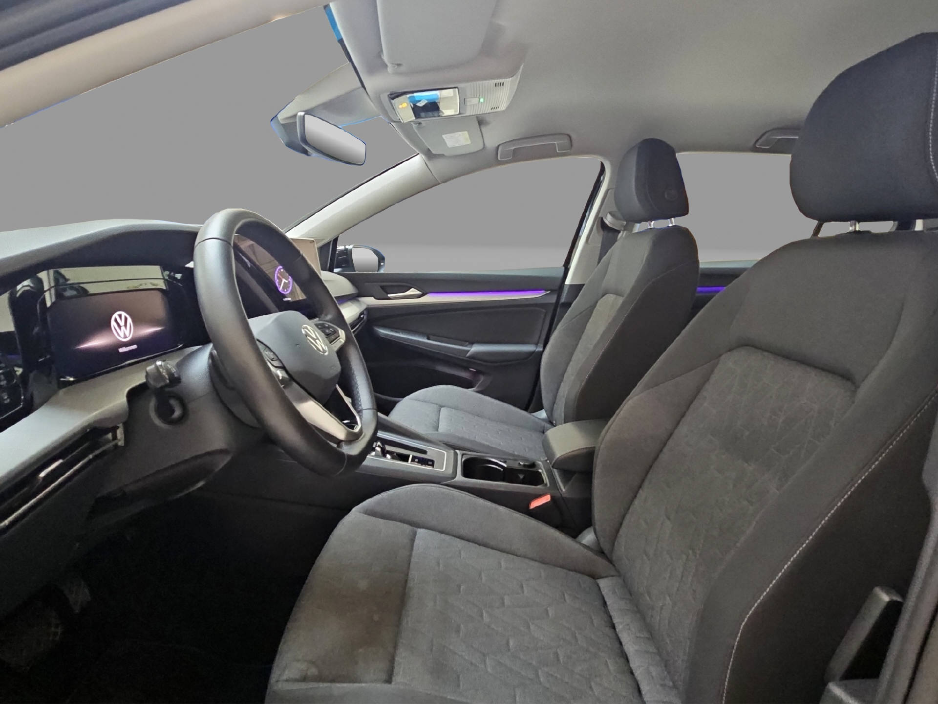 VW Golf VIII 1.5 eTSI Life DSG-image-5