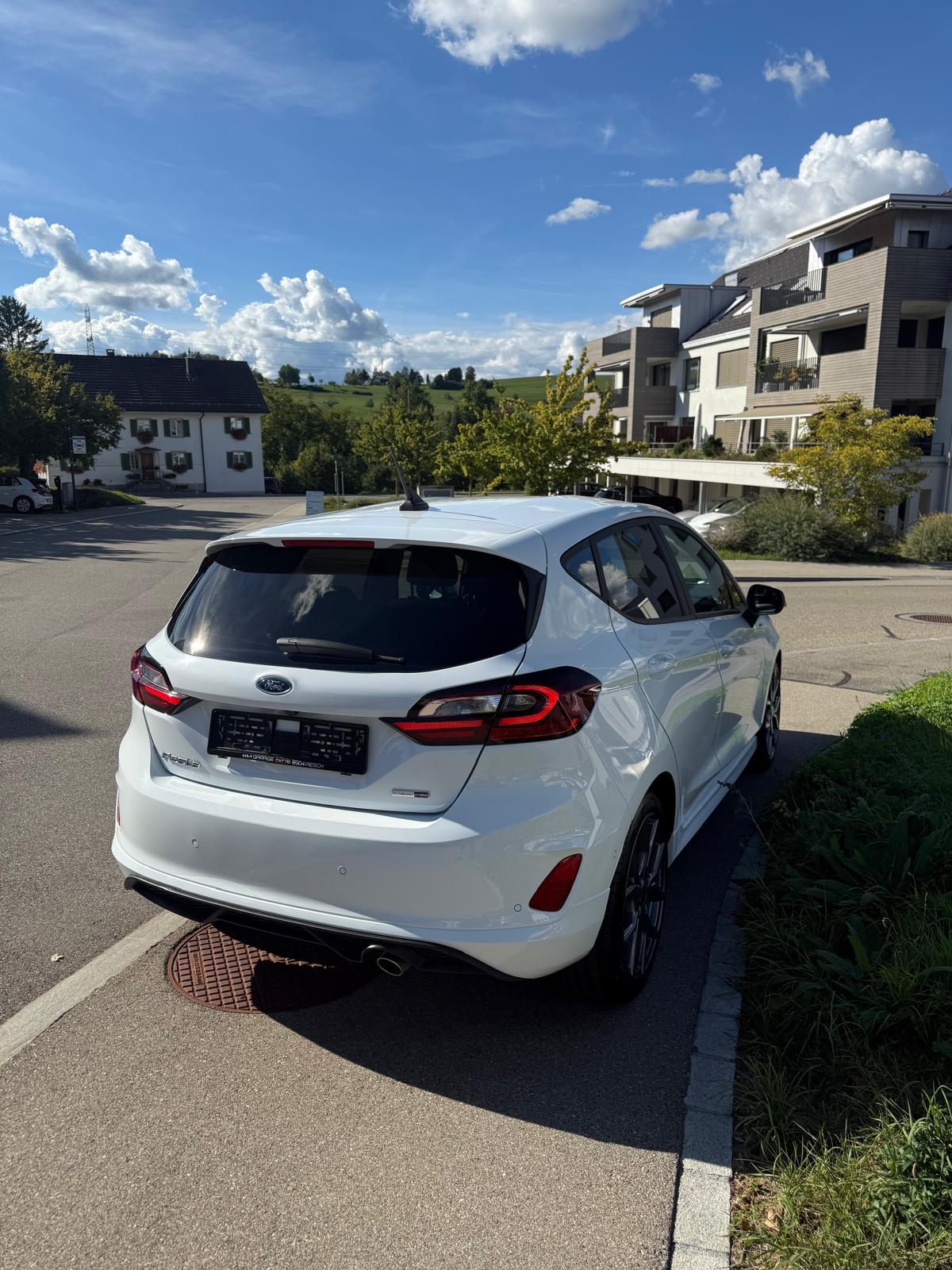 FORD Fiesta 1.0 EcoB Hybrid ST-Line-image-6