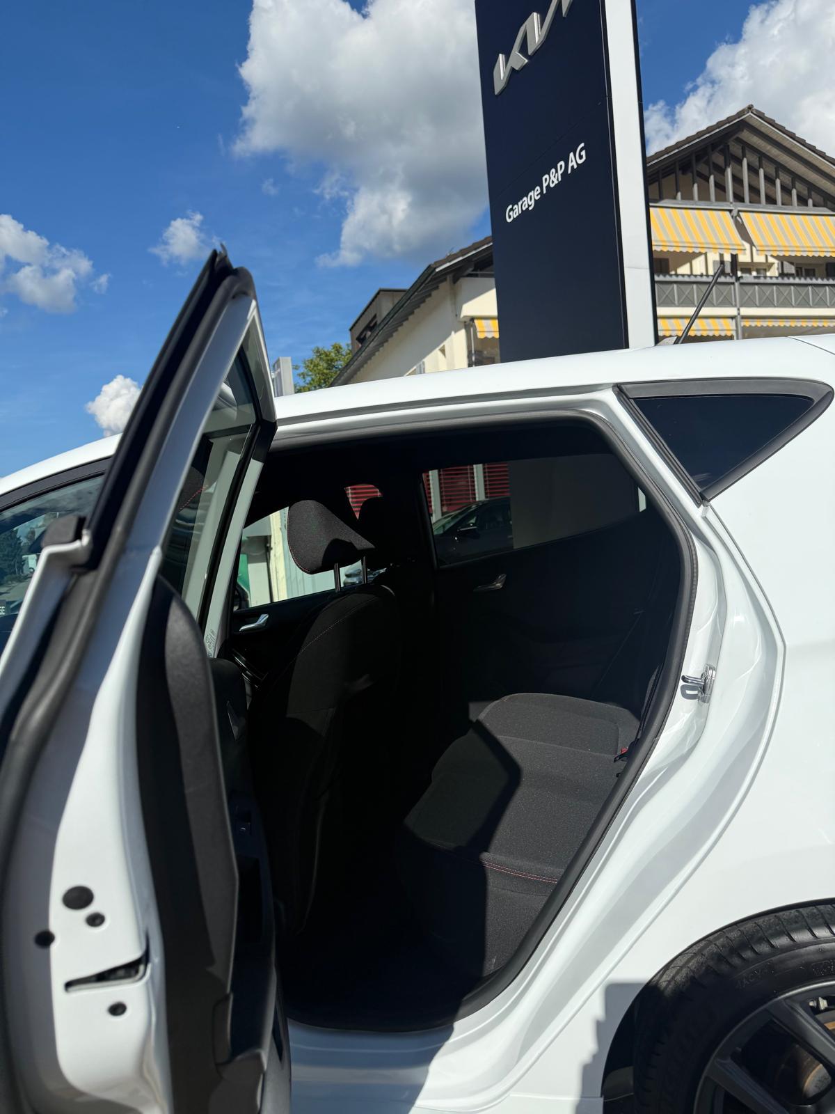 FORD Fiesta 1.0 EcoB Hybrid ST-Line-image-9