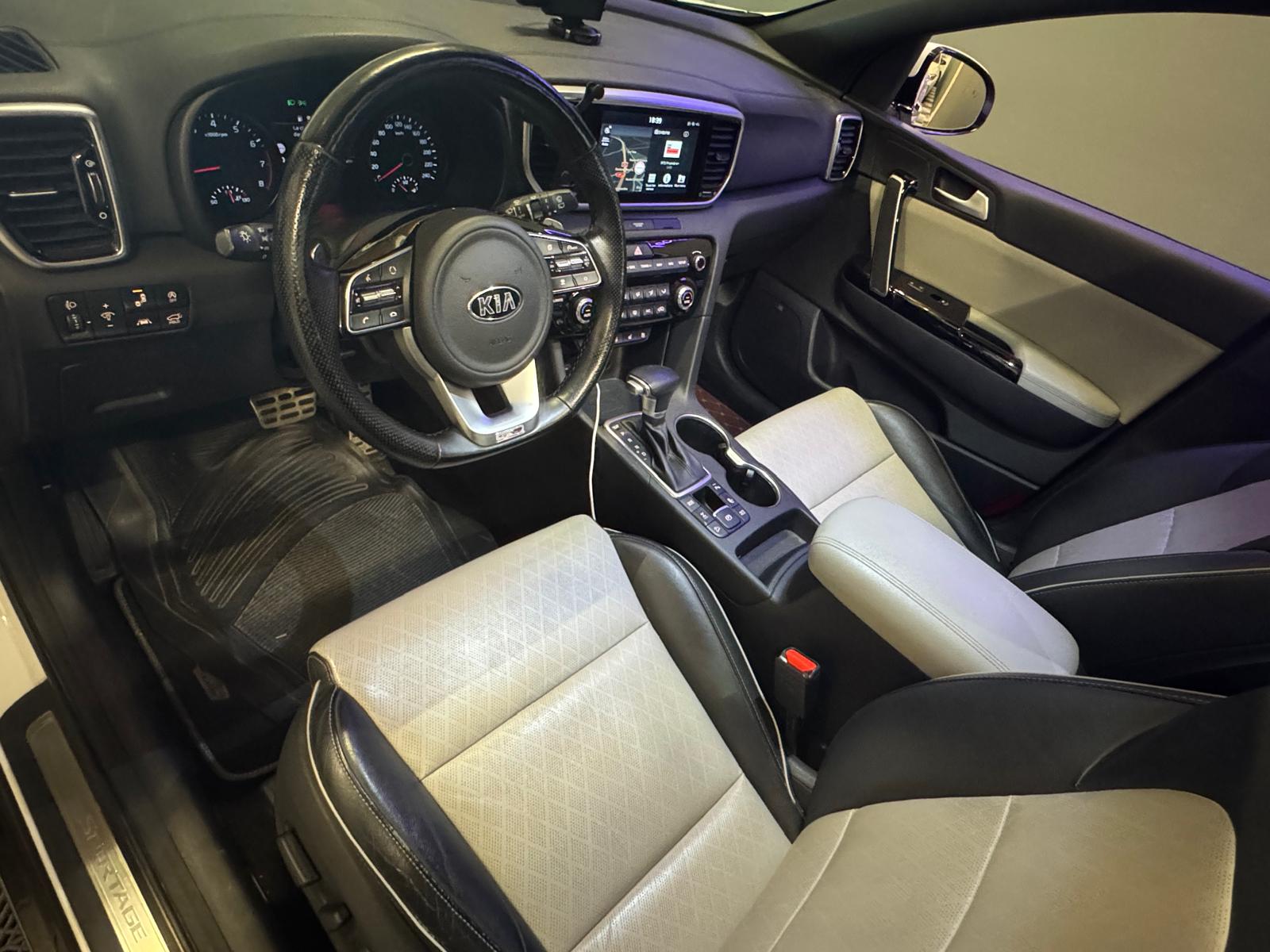 KIA Sportage 1.6 T-GDi Style GT Line 4WD Automat-image-1