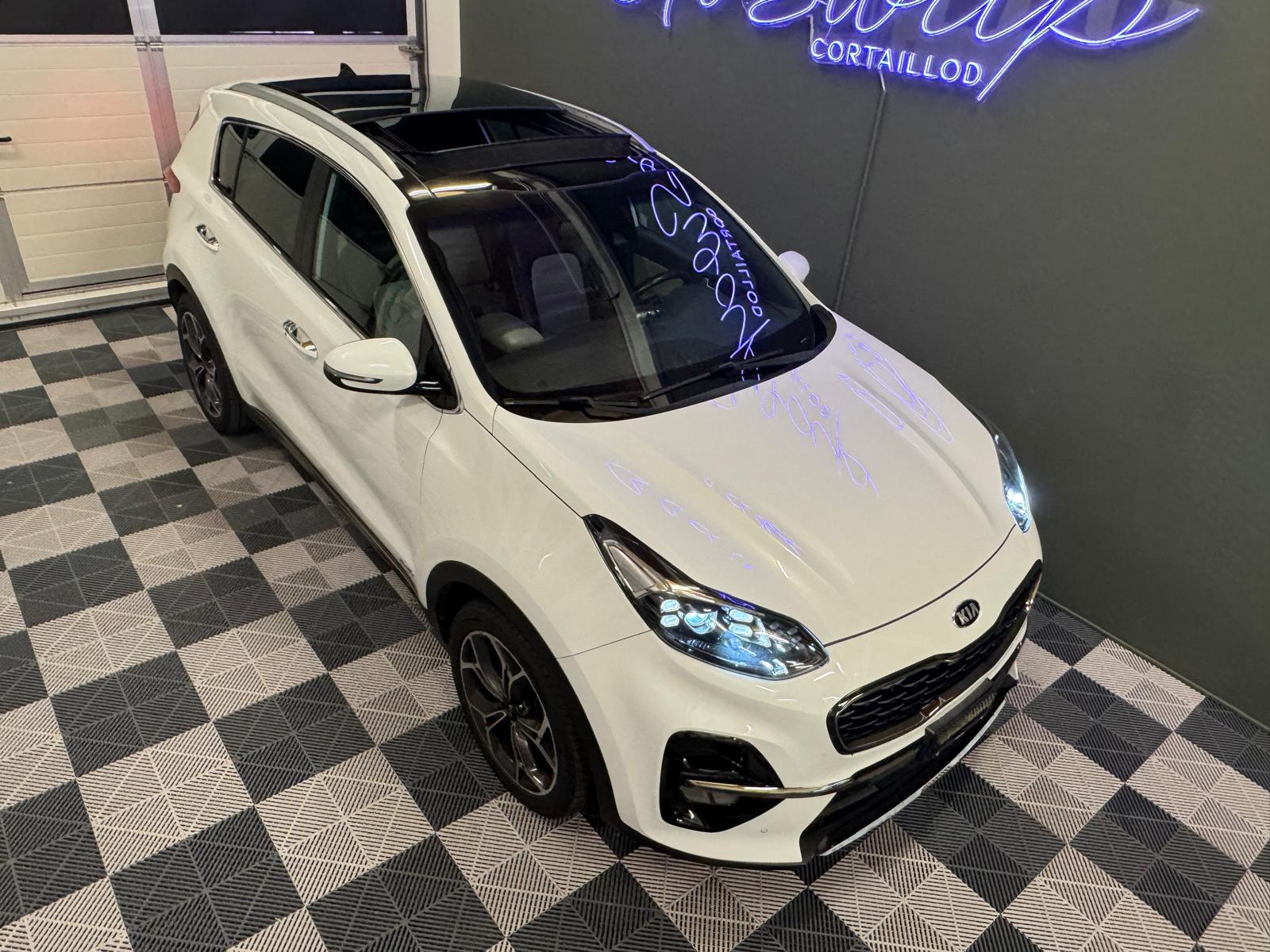 KIA Sportage 1.6 T-GDi Style GT Line 4WD Automat-image-6