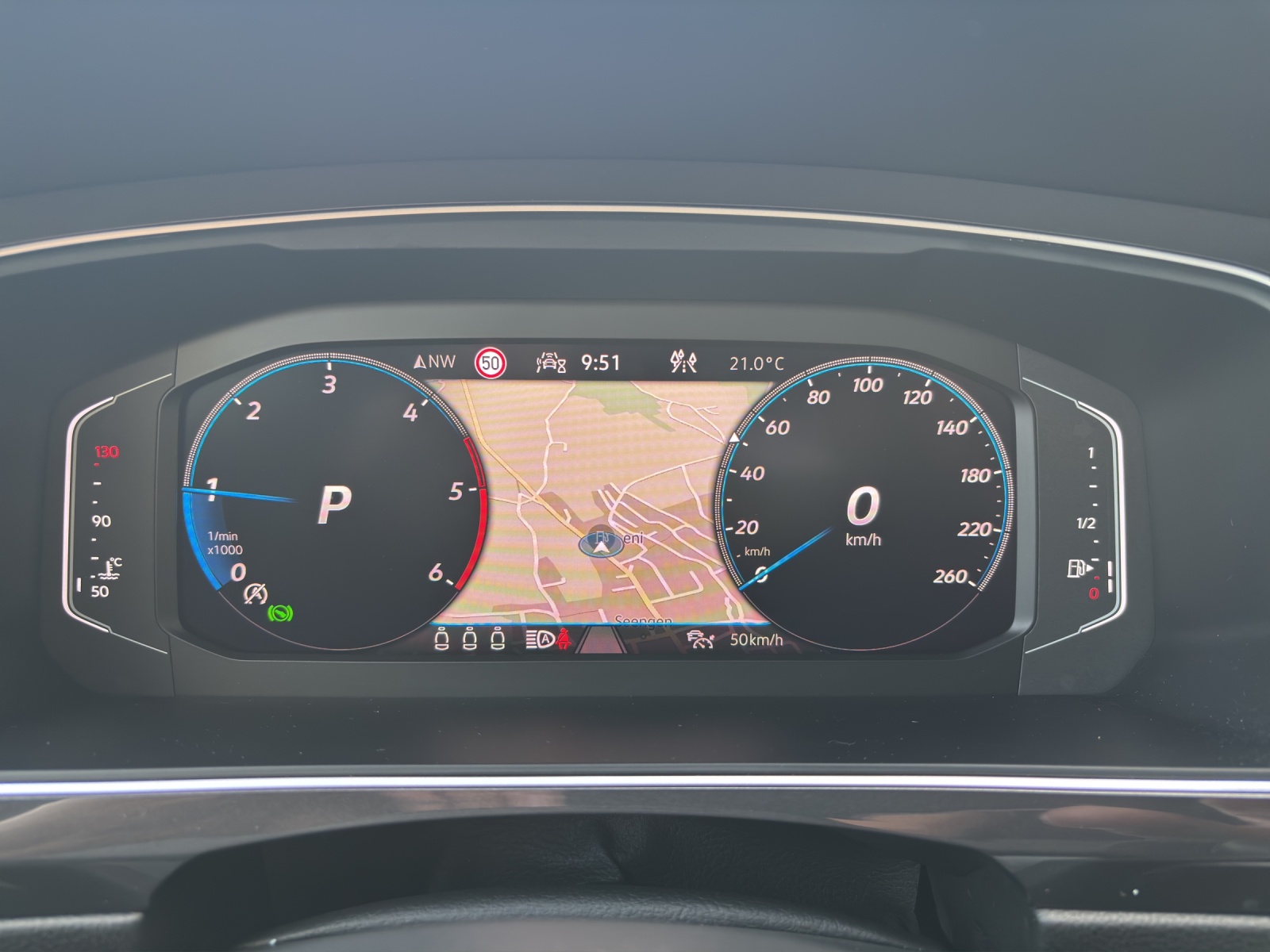 VW Tiguan Allspace 2.0 TDI SCR R-Line 4Motion DSG mit AHK, Head-Up-Display & 360°Kamrea-image-16