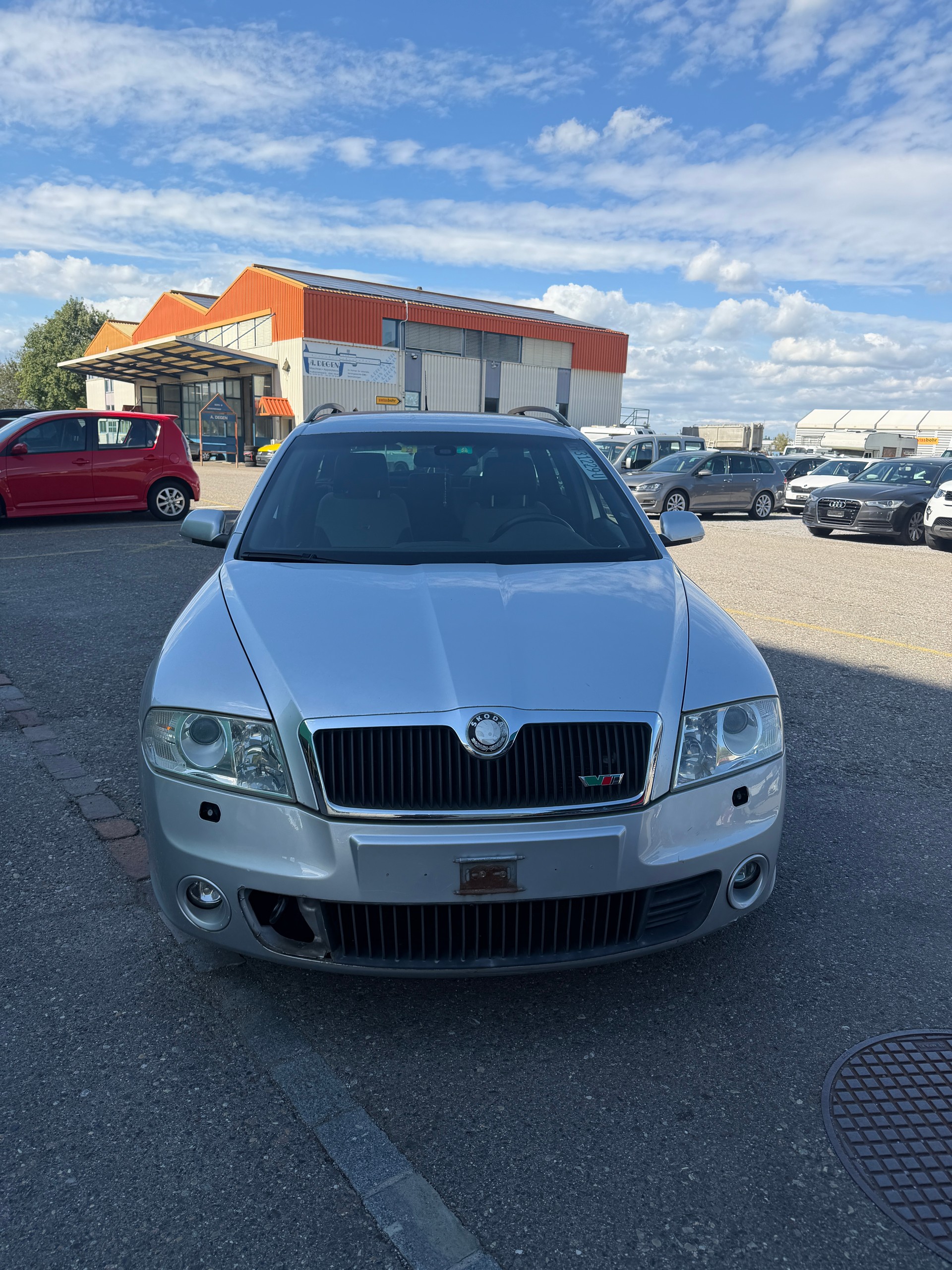 SKODA Octavia 2.0 TFSI RS-image-1