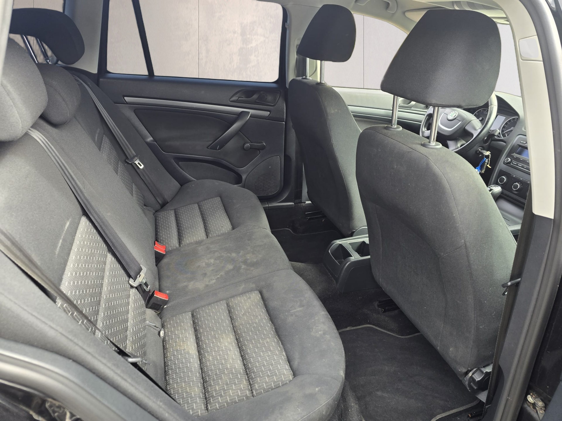 SKODA Octavia Combi 1.2 TSI Elegance-image-12