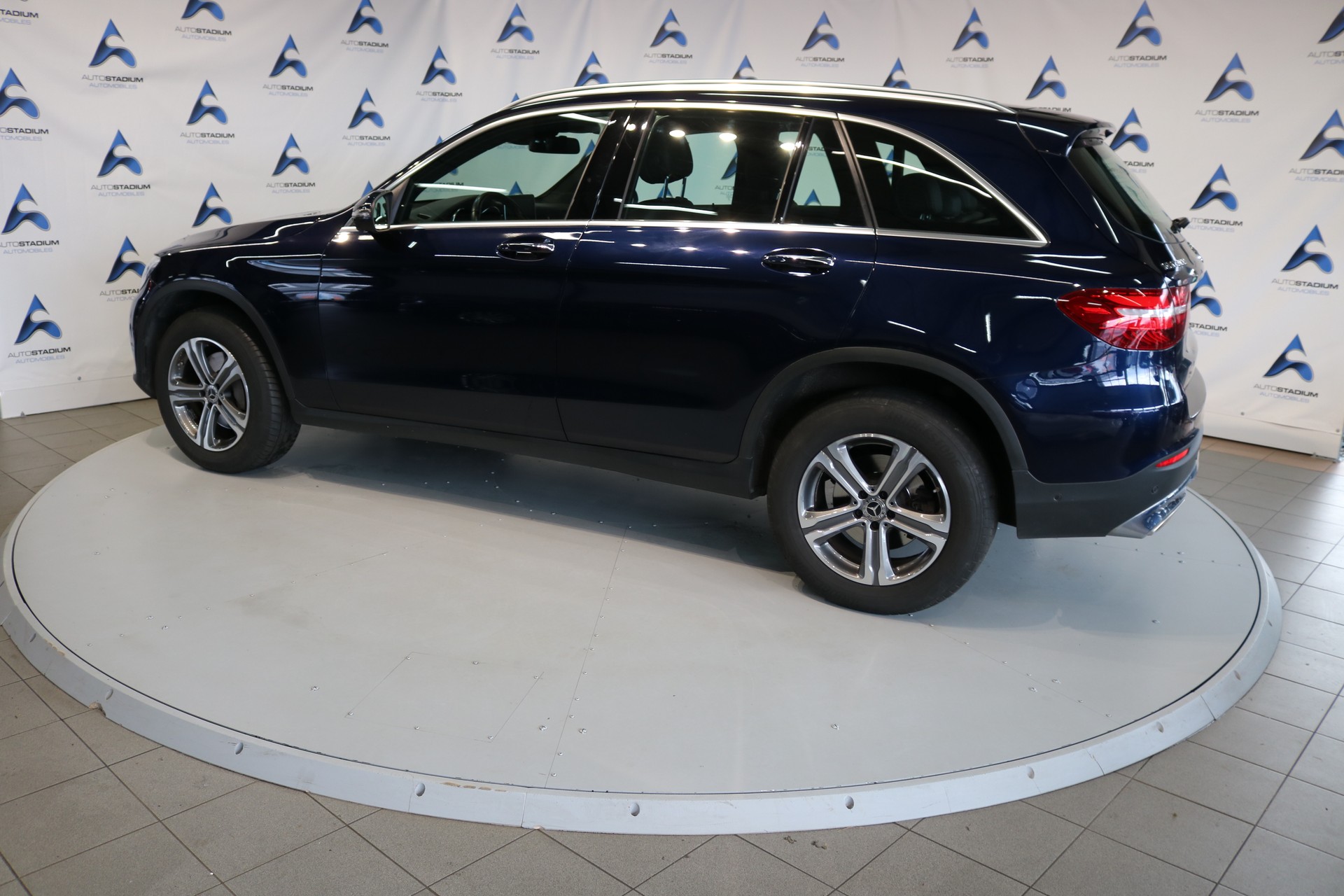 MERCEDES-BENZ GLC 300 4Matic Exclusive 9G-Tronic-image-15