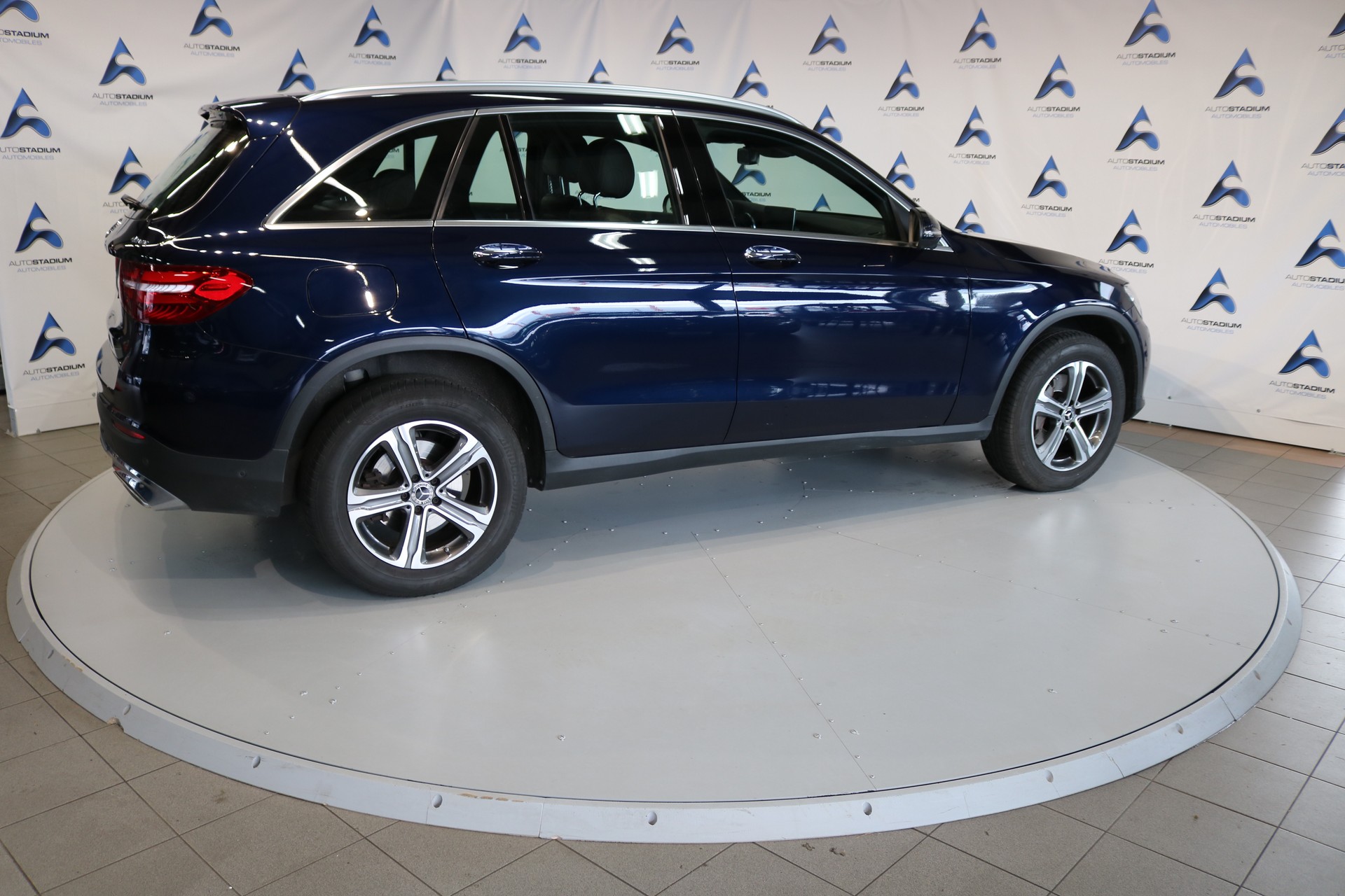MERCEDES-BENZ GLC 300 4Matic Exclusive 9G-Tronic-image-20