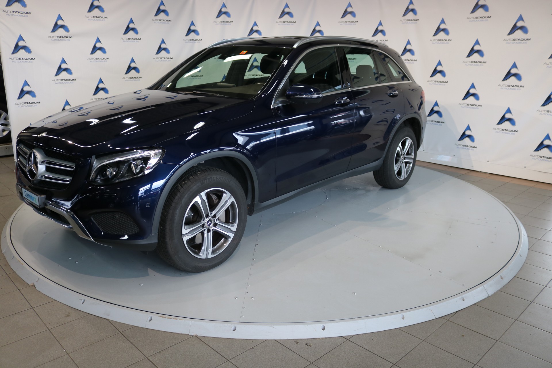 MERCEDES-BENZ GLC 300 4Matic Exclusive 9G-Tronic-image-12