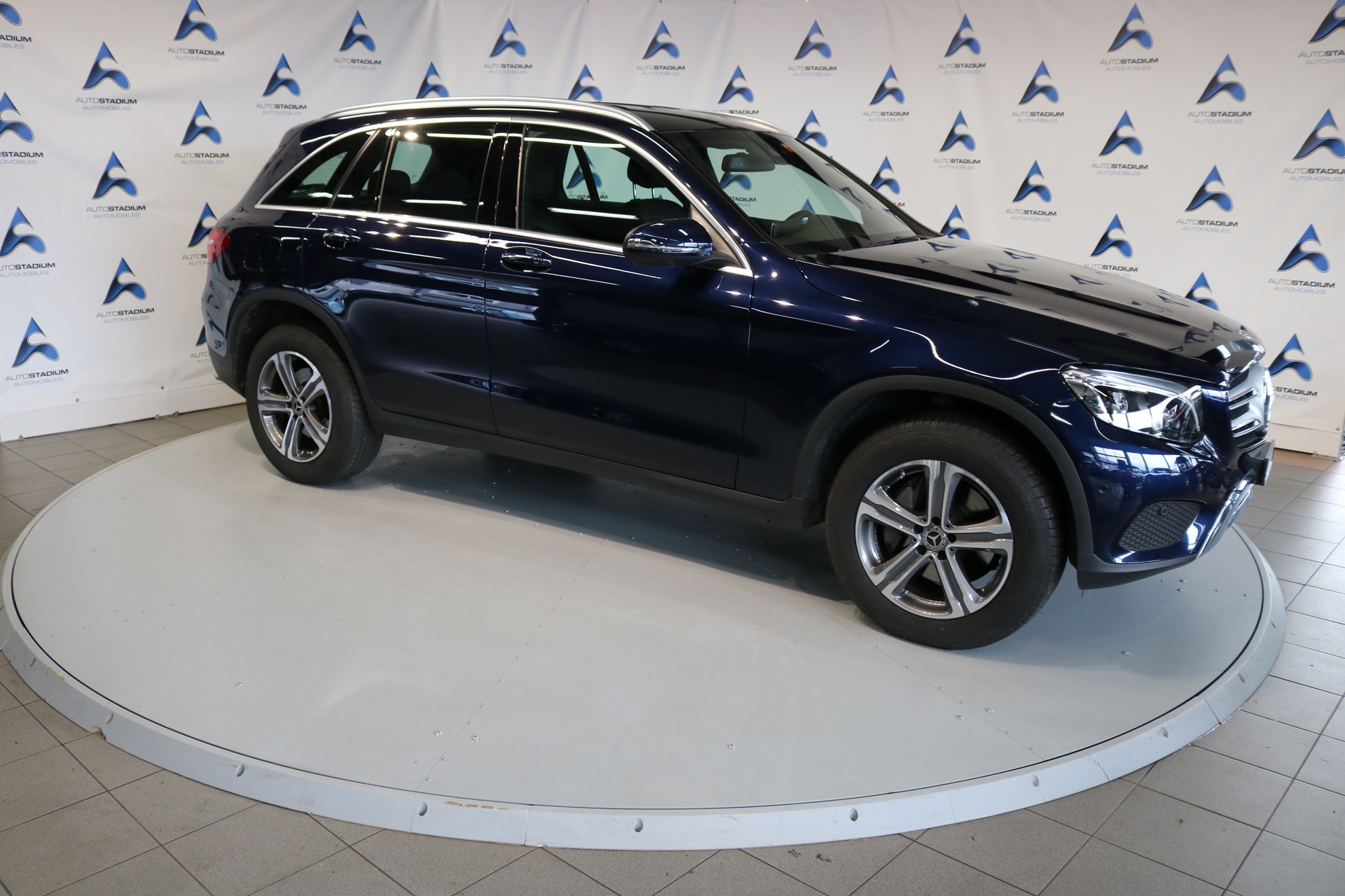 MERCEDES-BENZ GLC 300 4Matic Exclusive 9G-Tronic-image-22