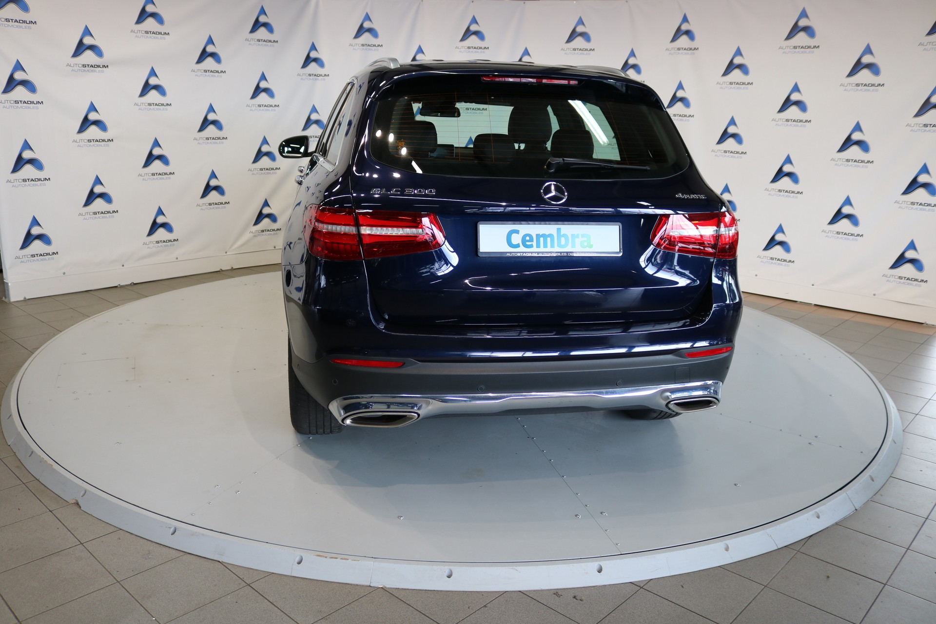 MERCEDES-BENZ GLC 300 4Matic Exclusive 9G-Tronic-image-17