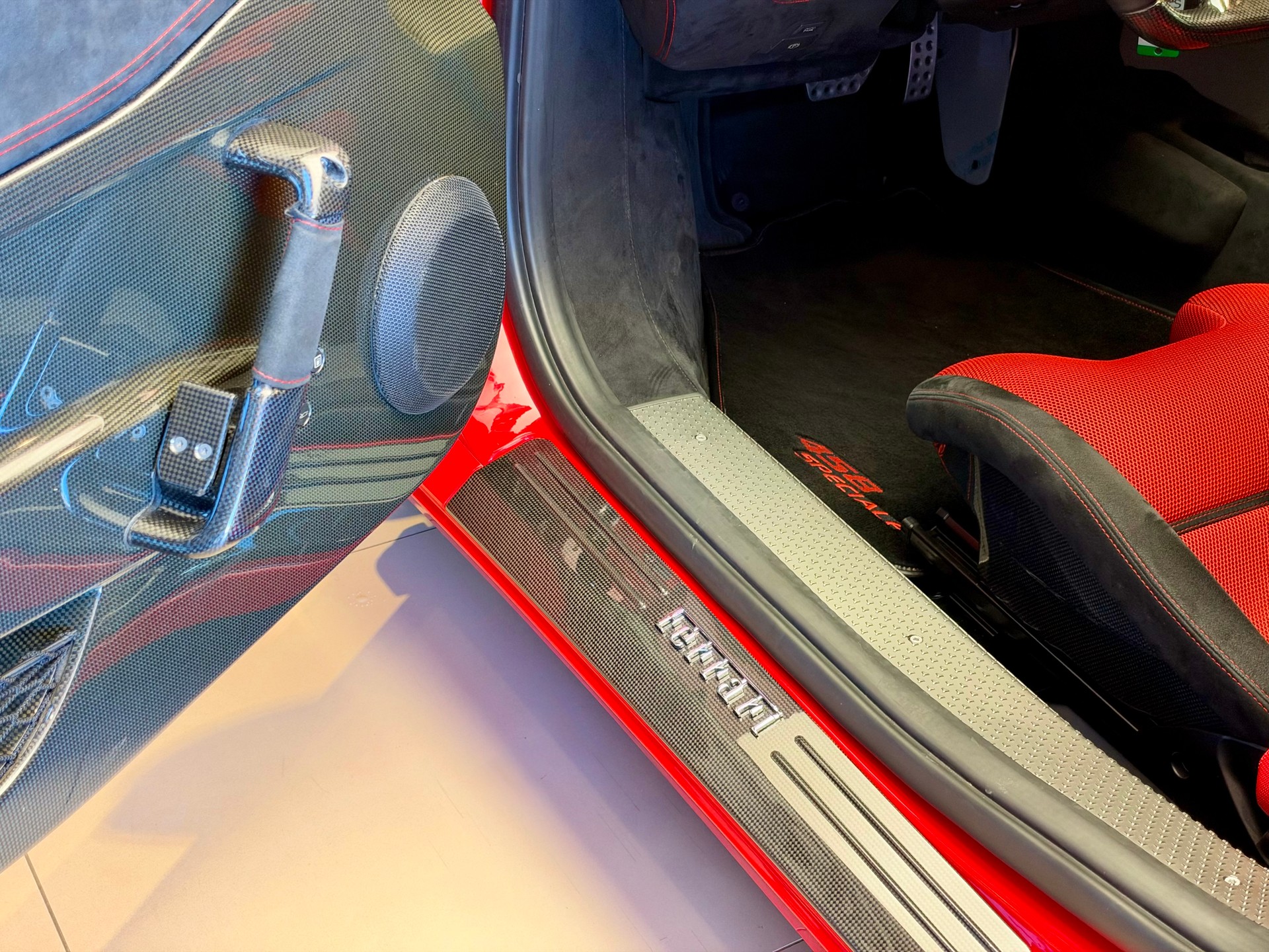 FERRARI 458 Speciale 4.5 V8-image-12