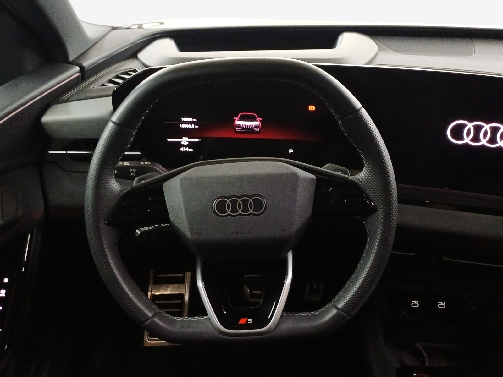 AUDI SQ6 e-tron quattro-image-10