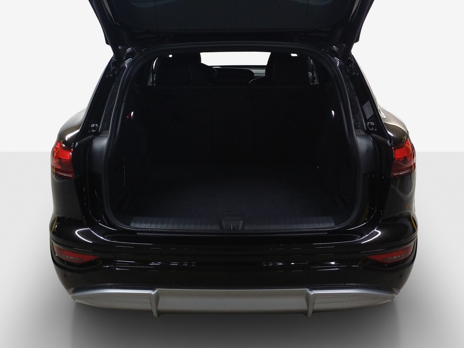 AUDI SQ6 e-tron quattro-image-13