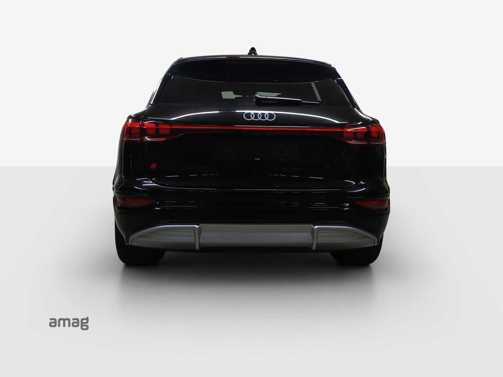 AUDI SQ6 e-tron quattro-image-4