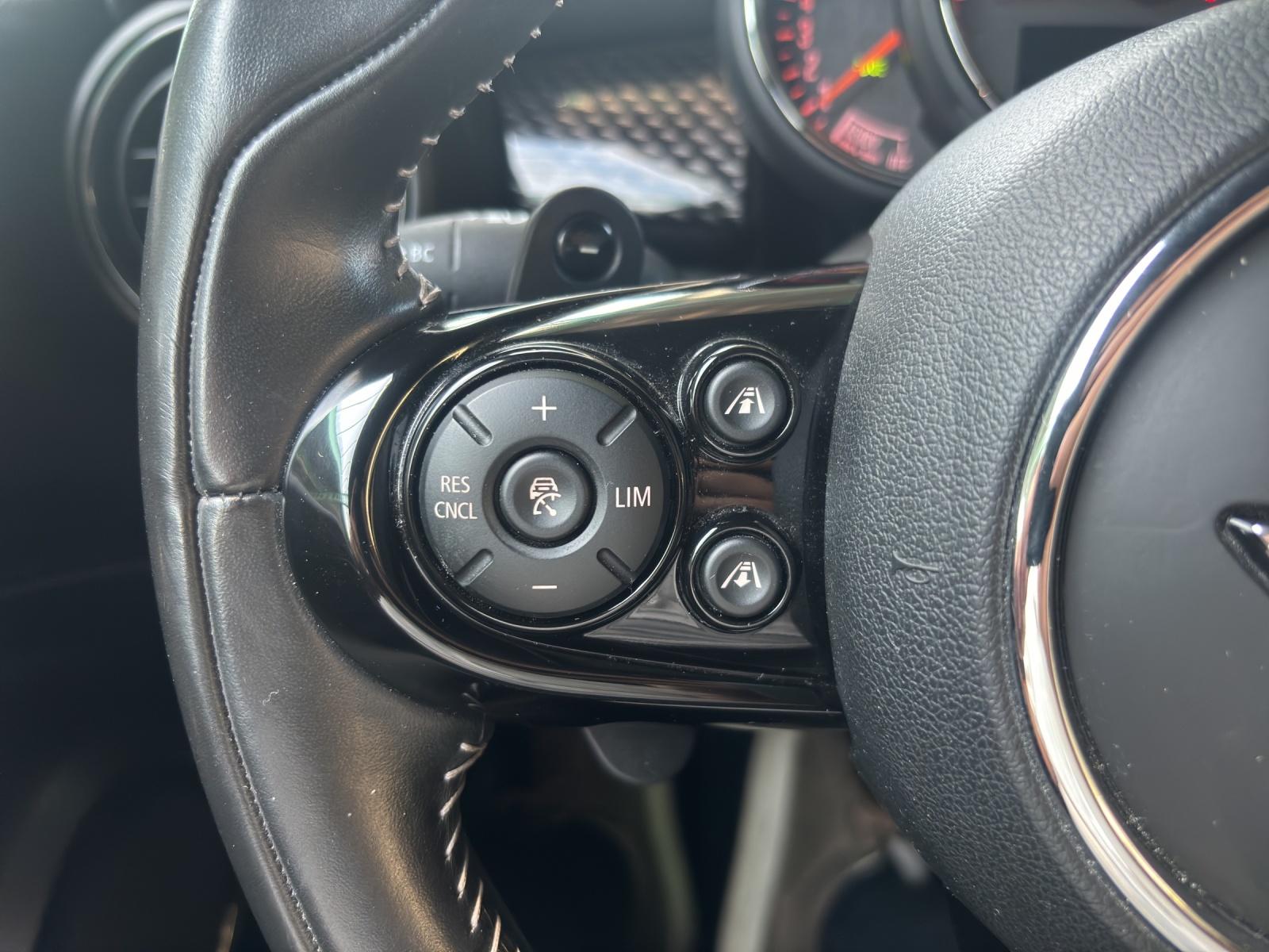 MINI Cabrio F57 2.0i Cooper S SAG-image-6