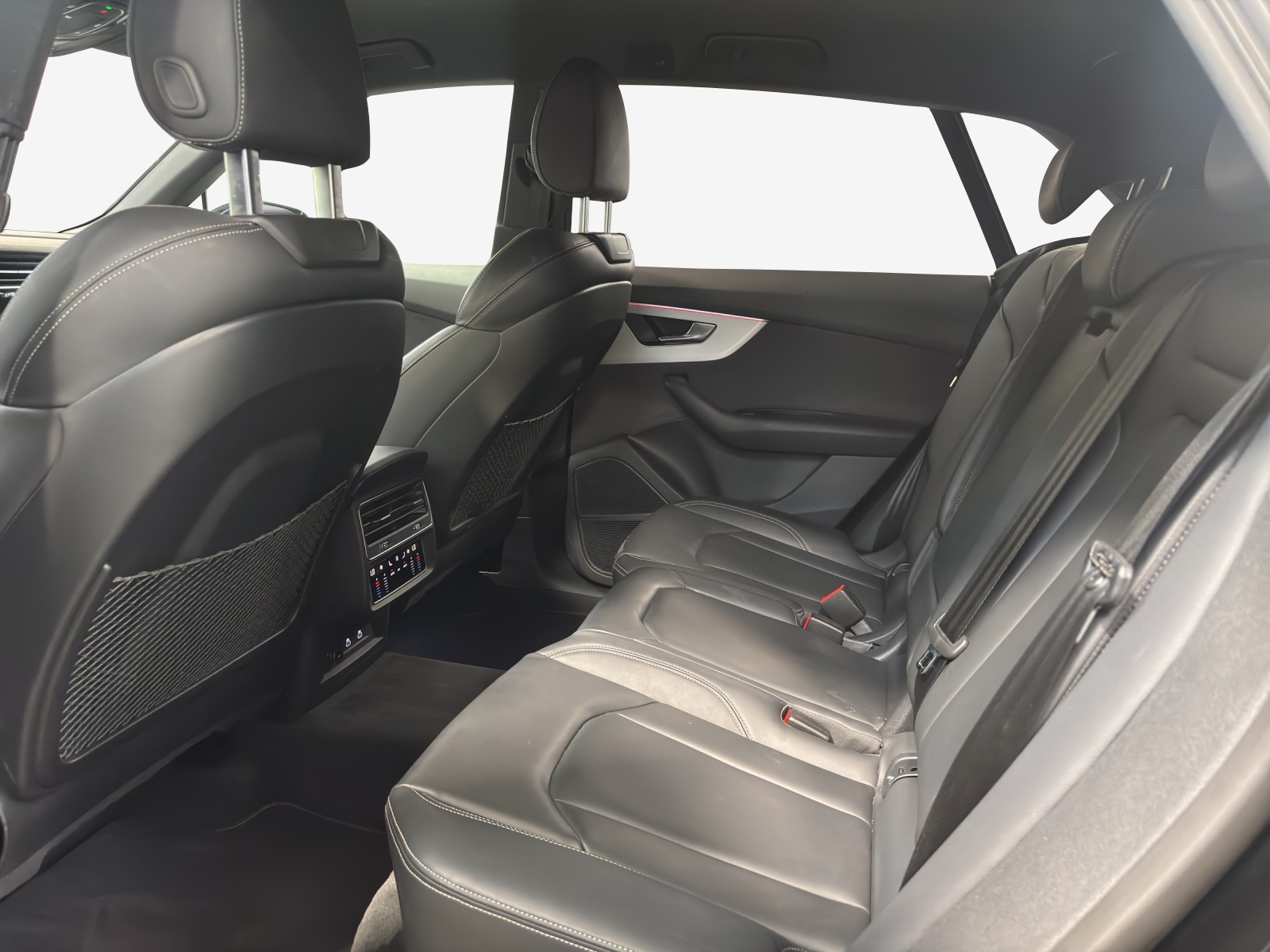 AUDI Q8 SUV TDI quattro 210 kW tiptronic-image-11