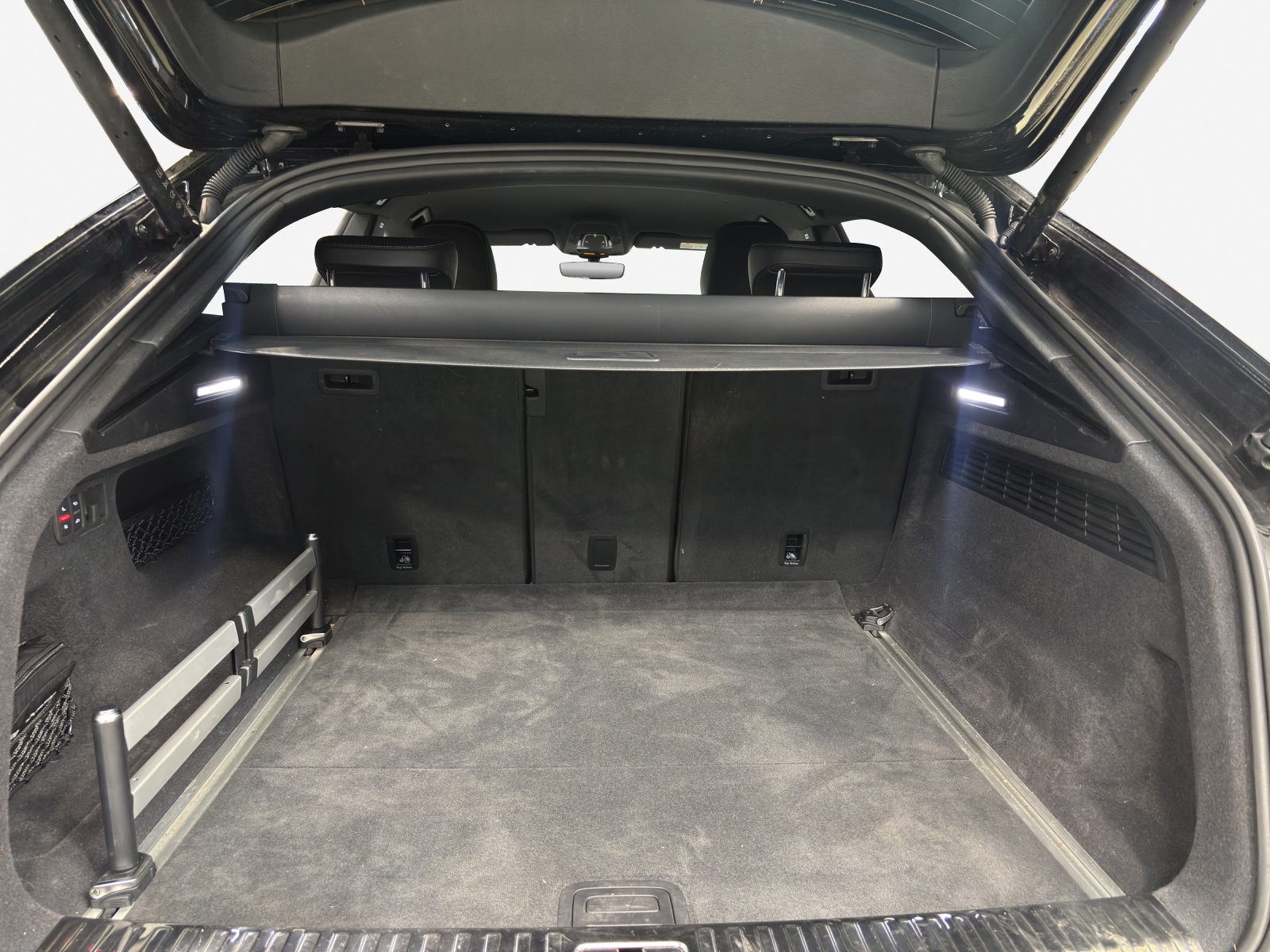 AUDI Q8 SUV TDI quattro 210 kW tiptronic-image-12