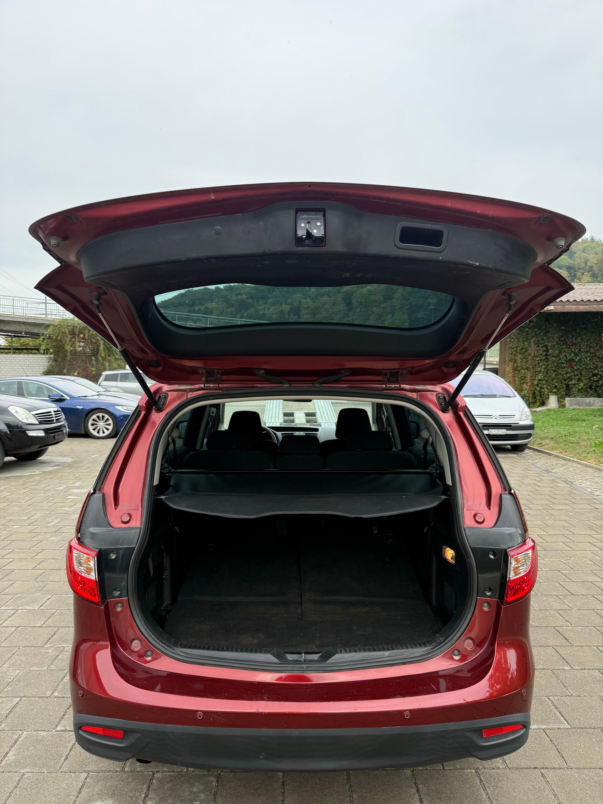 MAZDA 5 1.6 16V CD Confort-image-9