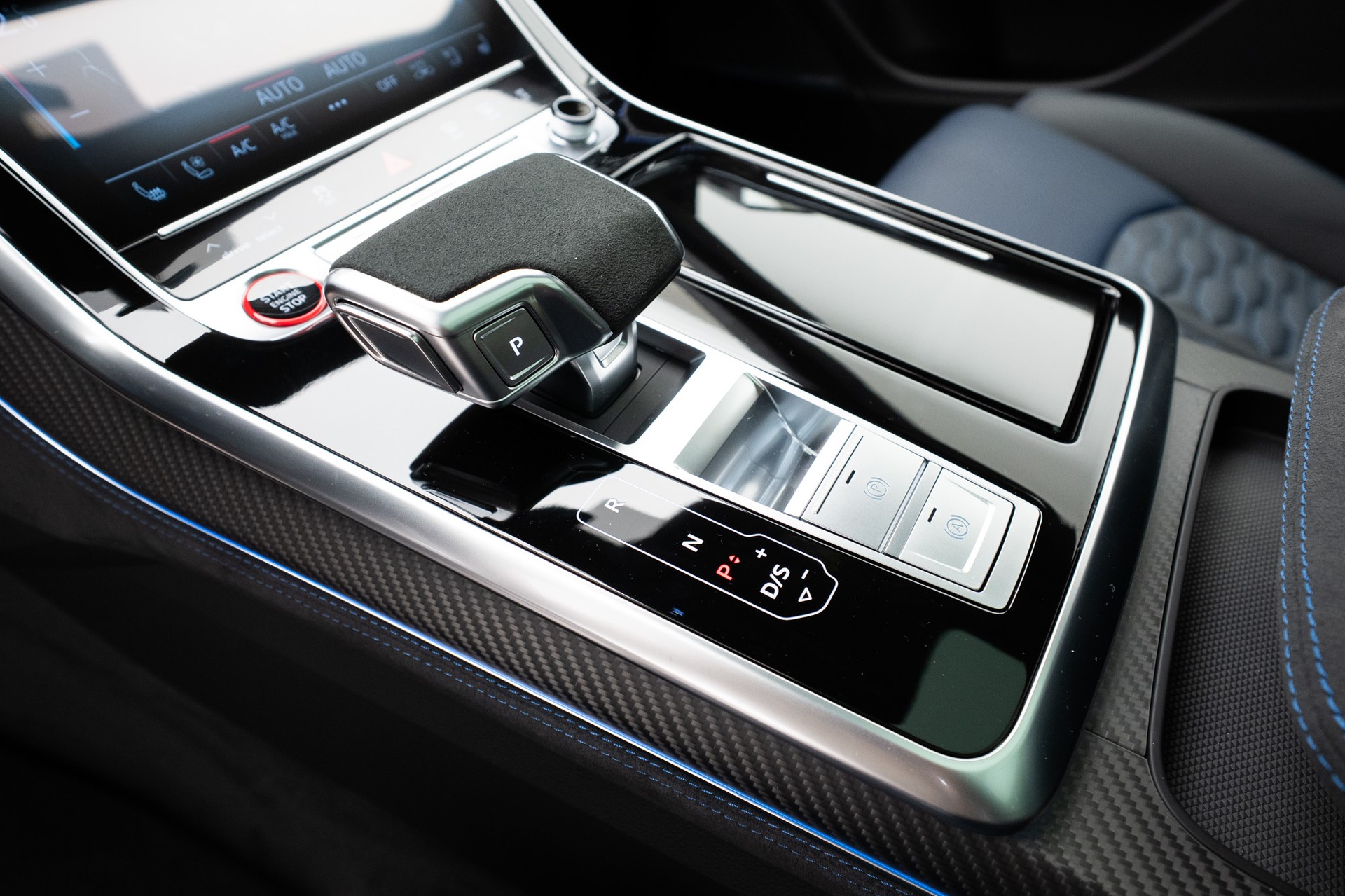AUDI RSQ8 performance quattro-image-10