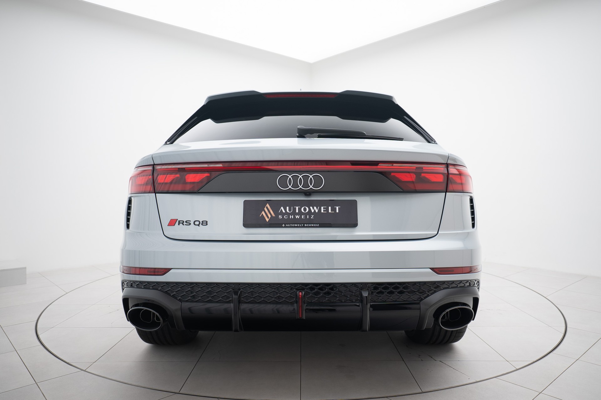 AUDI RSQ8 performance quattro-image-3