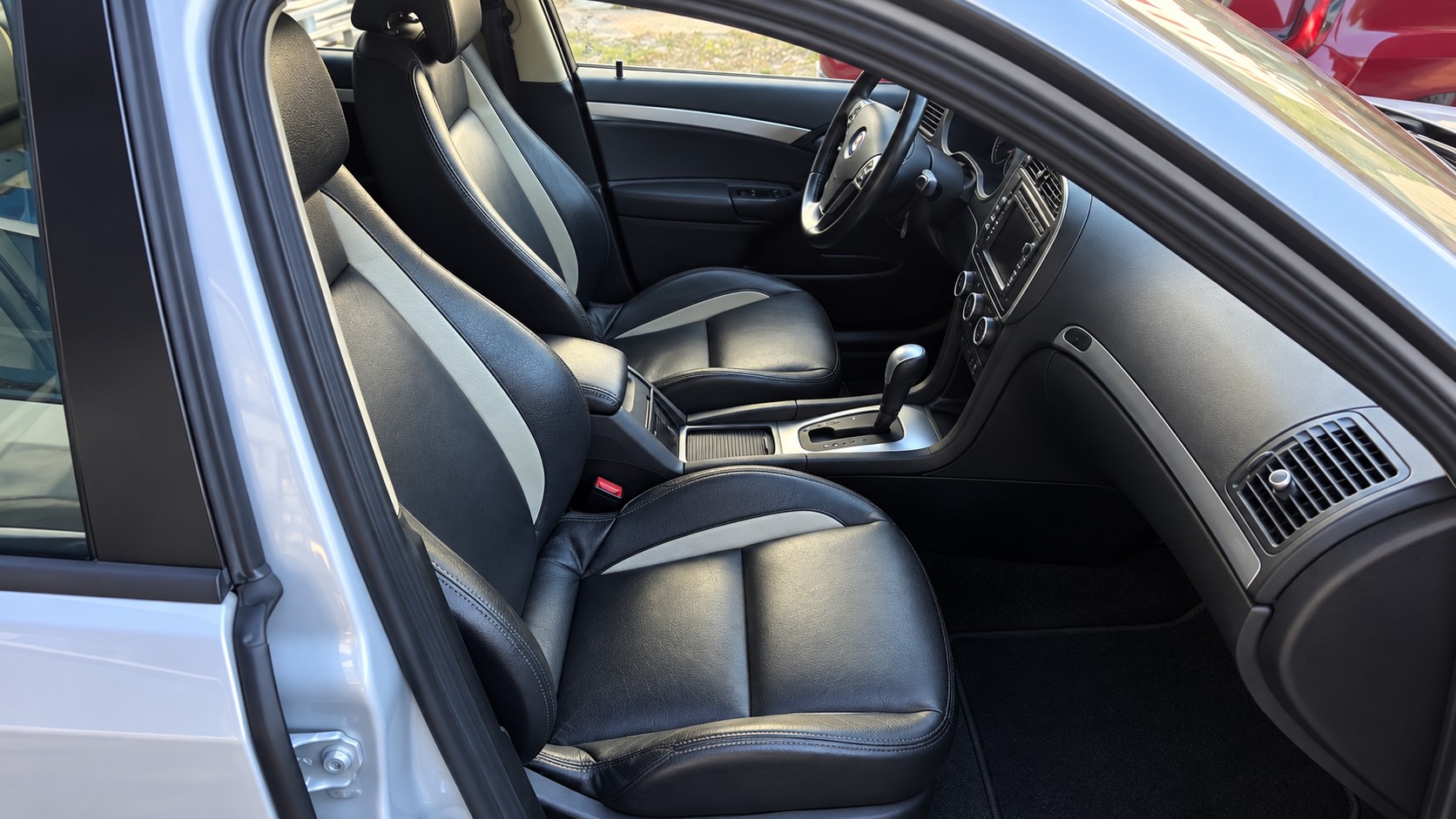 SAAB 9-3 1.9 TTiD Aero Automatic-image-5