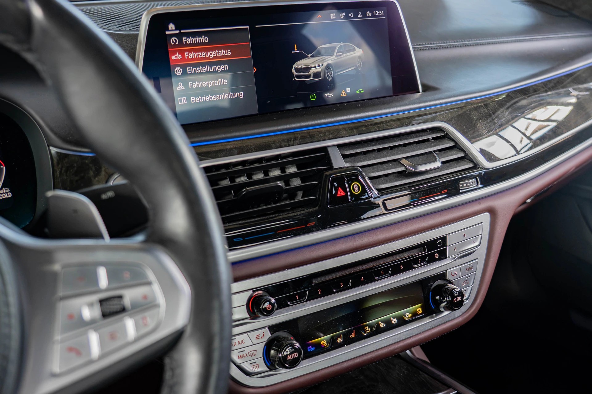 BMW 750i xDrive Steptronic-image-8