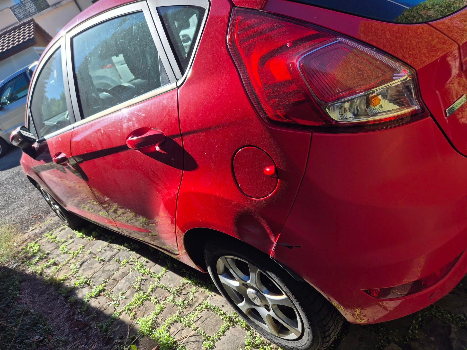 FORD Fiesta 1.0 SCTi Trend-image-4