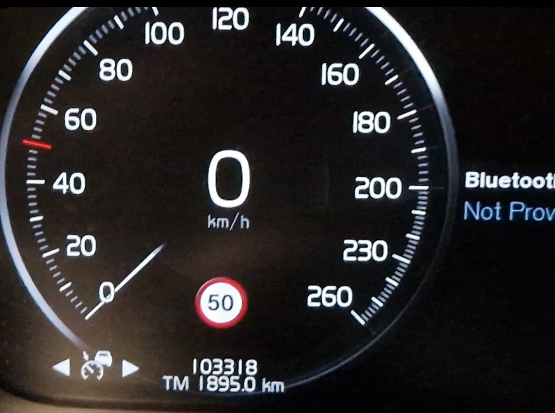 VOLVO V60 T6 eAWD Twin Engine Inscription Geartronic-image-9