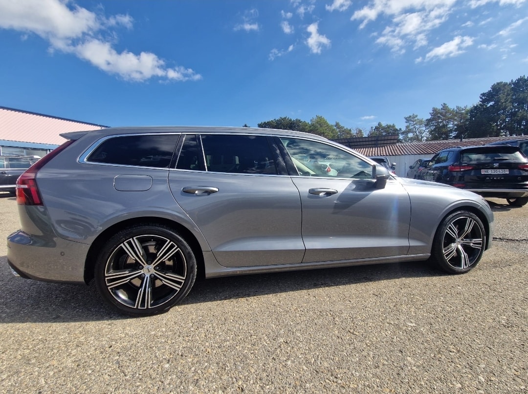 VOLVO V60 T6 eAWD Twin Engine Inscription Geartronic-image-1