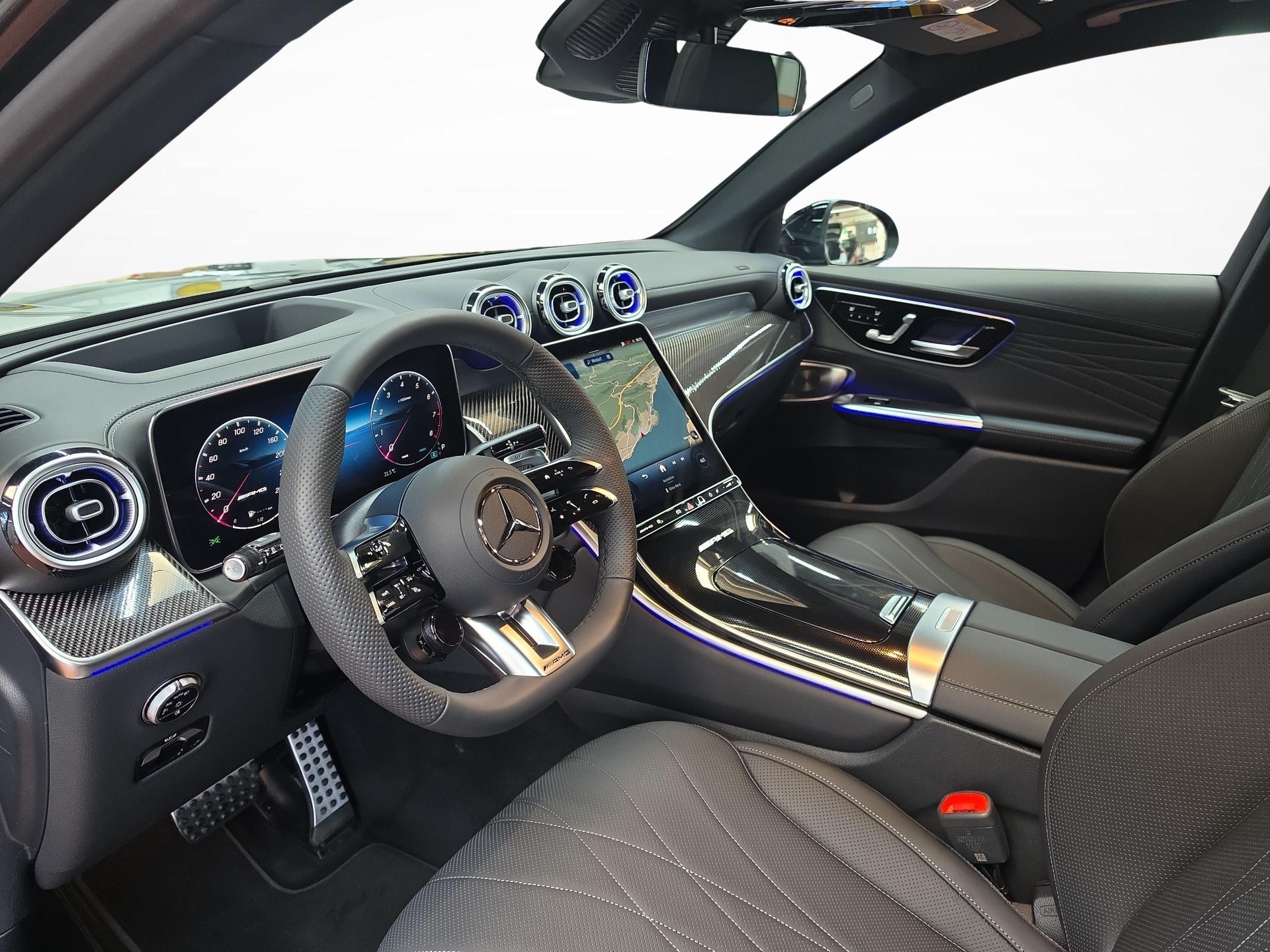 MERCEDES-BENZ AMG GLC 53 4MATIC+-image-12