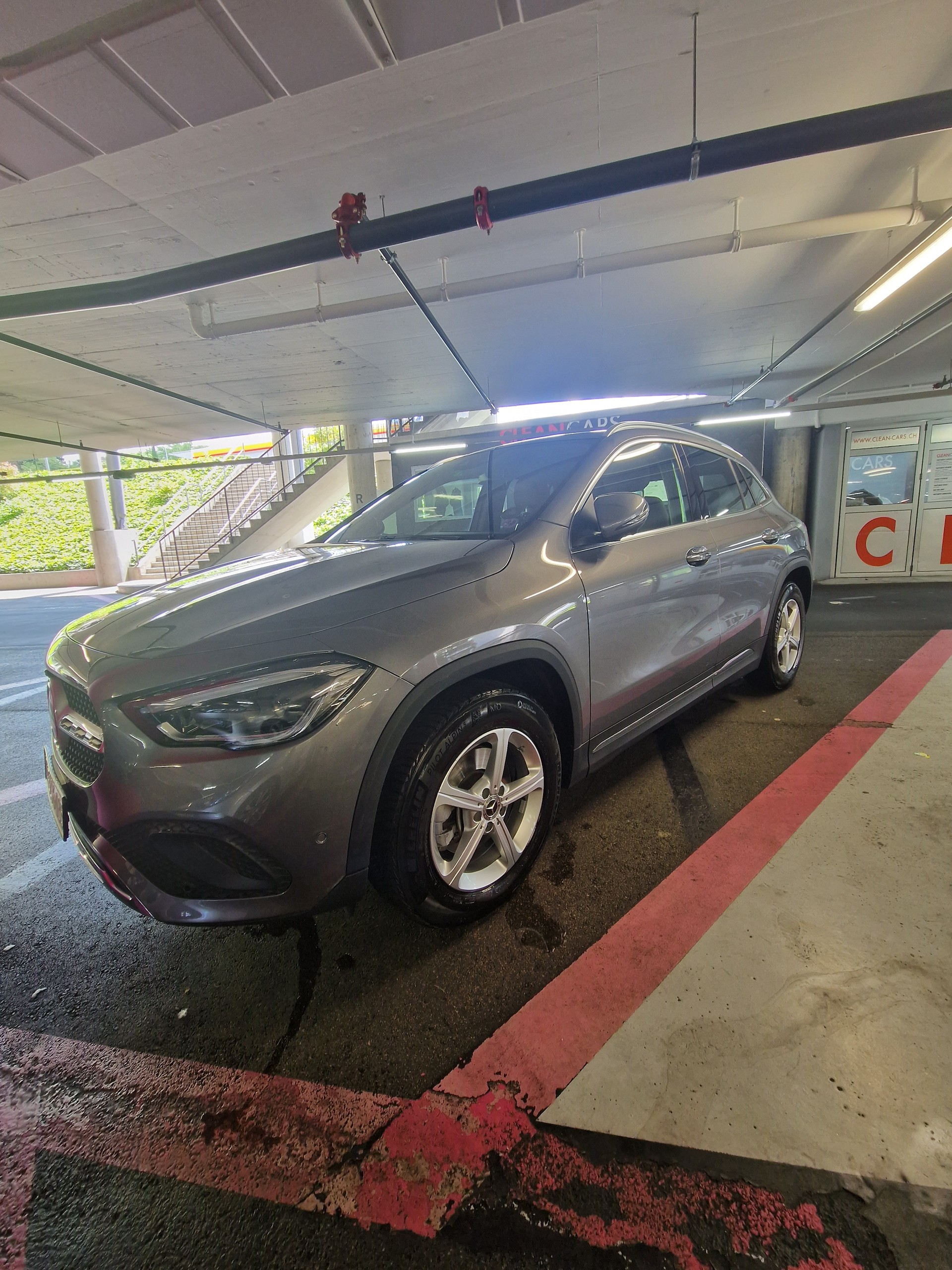 MERCEDES-BENZ GLA 200 4Matic Progressive 8G-DCT-image-0