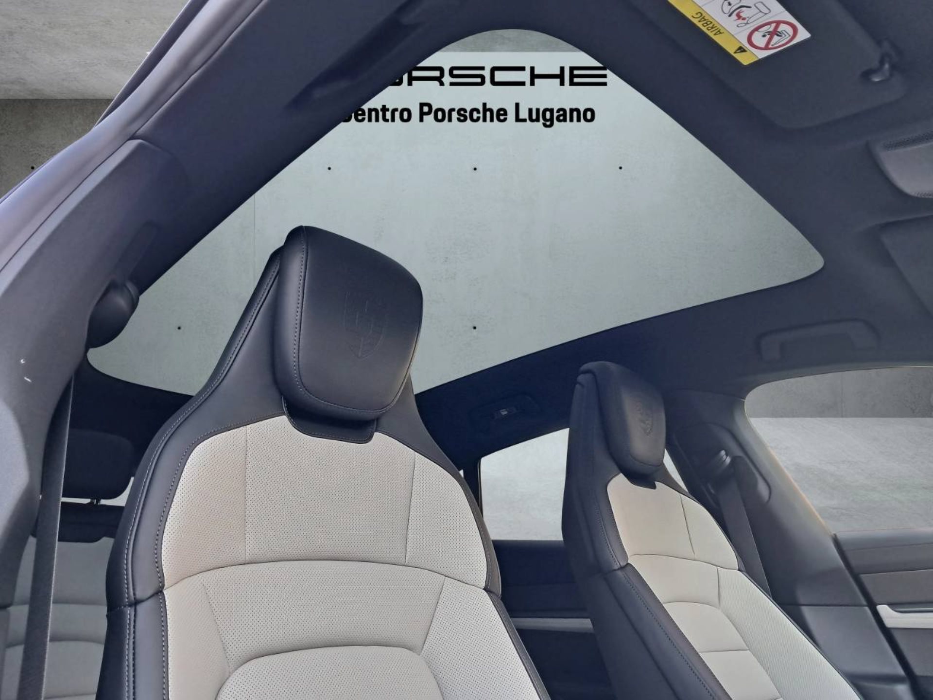 PORSCHE Taycan 4S Cross Turismo-image-18