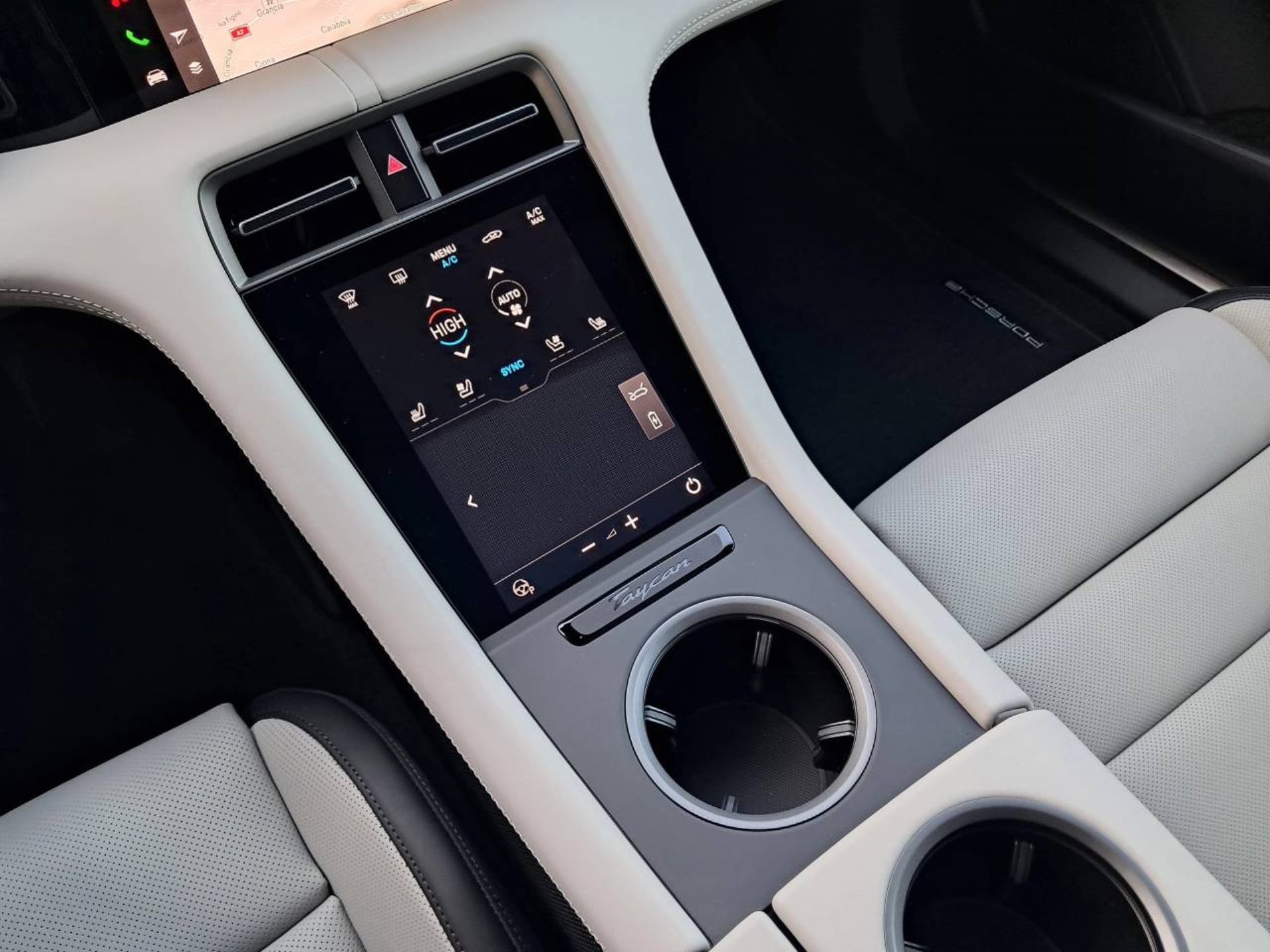 PORSCHE Taycan 4S Cross Turismo-image-27