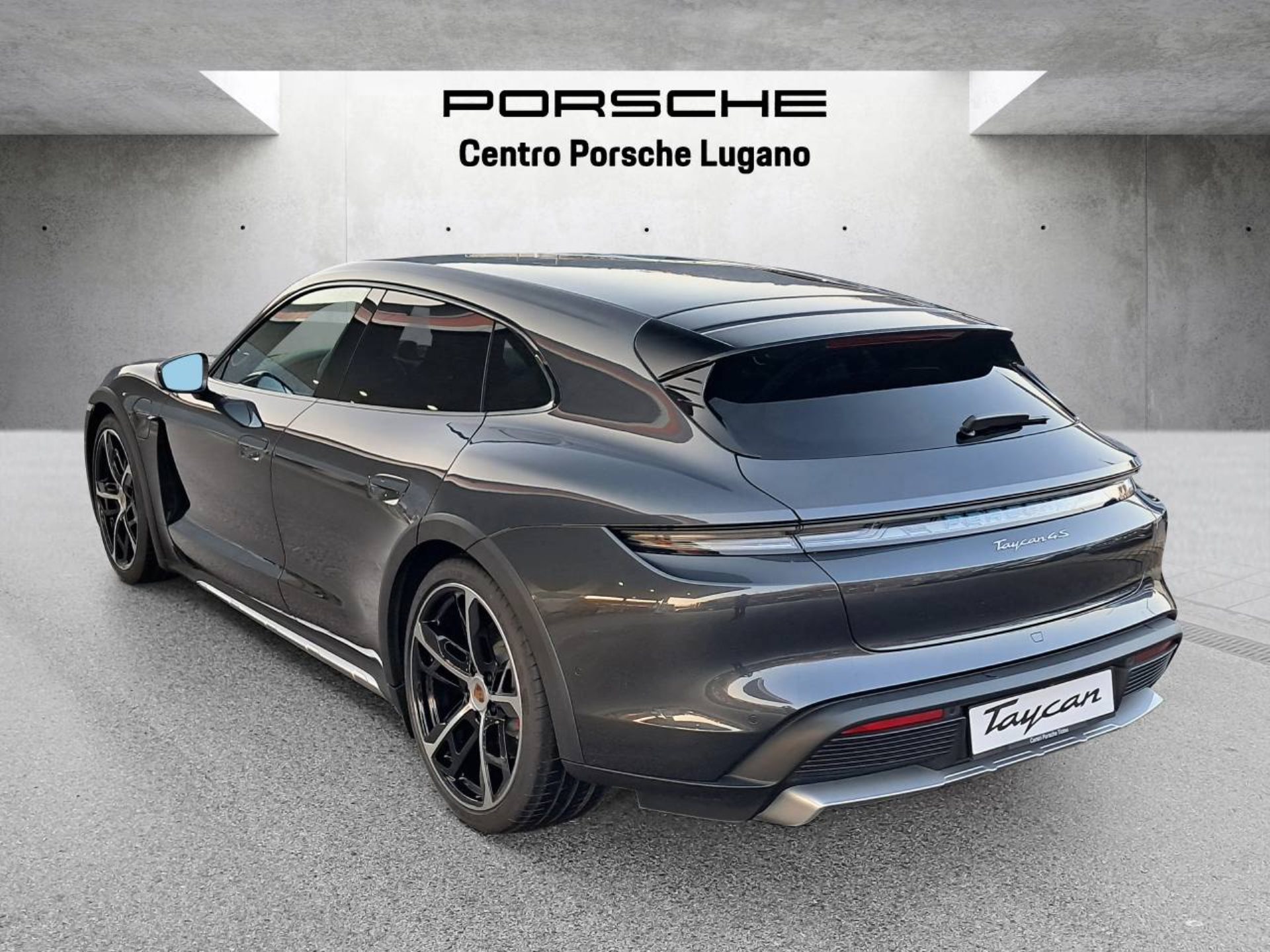 PORSCHE Taycan 4S Cross Turismo-image-6