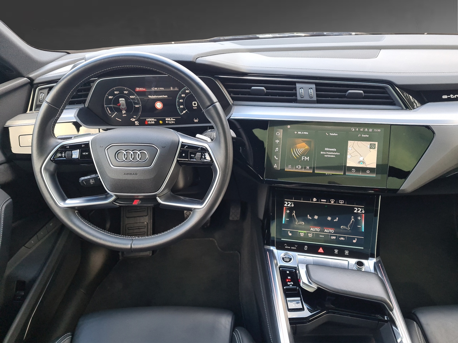 AUDI e-tron 55 Sportback S Line quattro-image-7