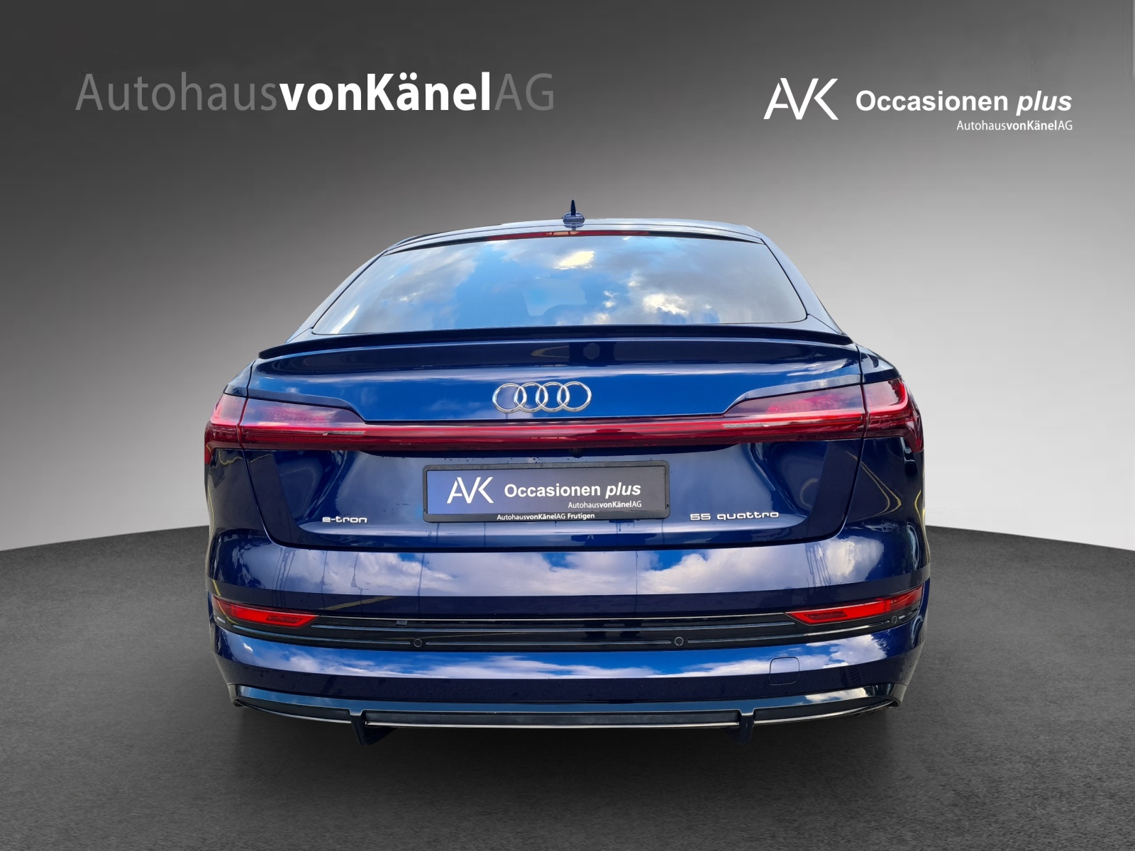 AUDI e-tron 55 Sportback S Line quattro-image-4