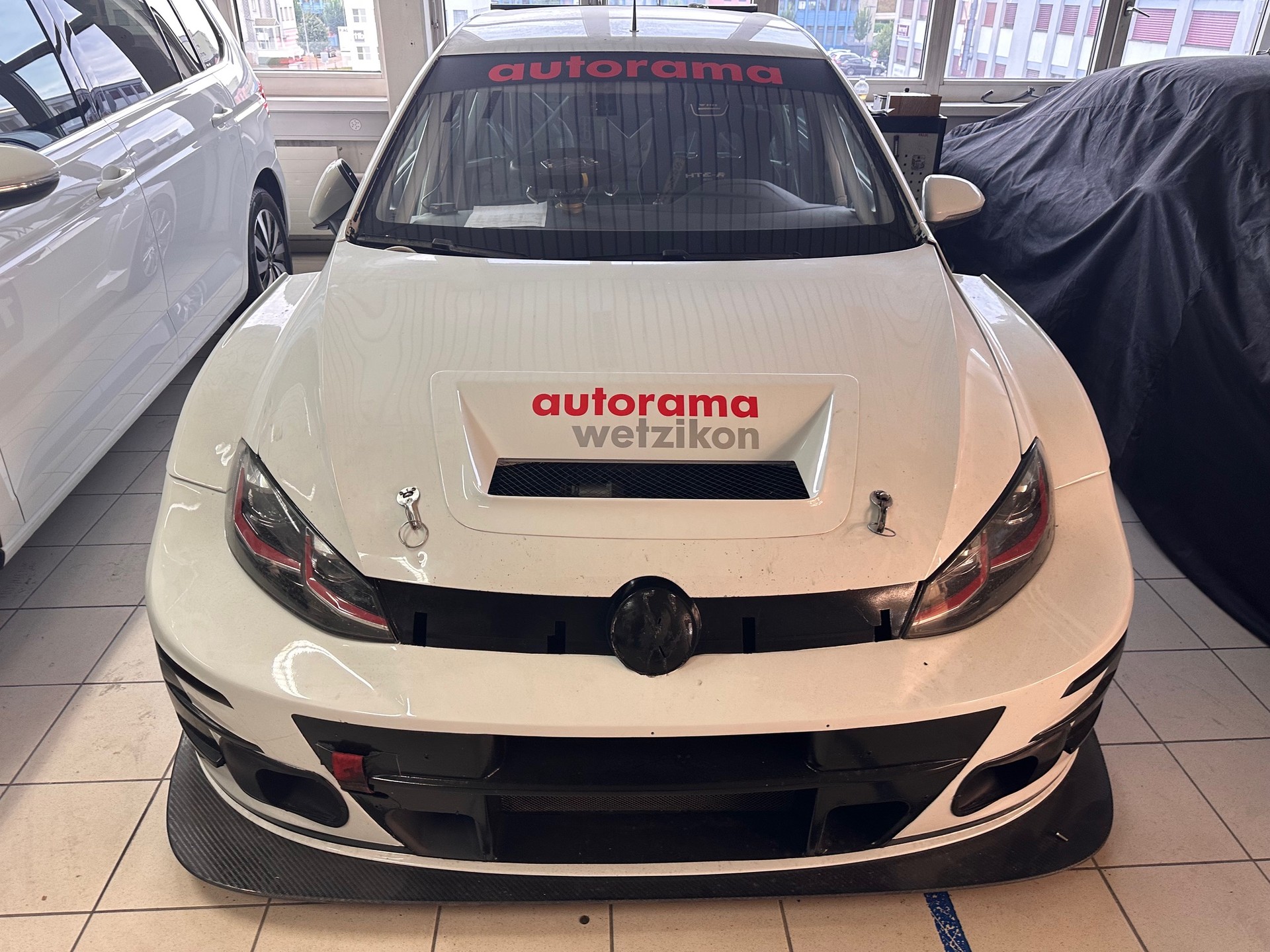 VW TCR Rennwagen-image-2