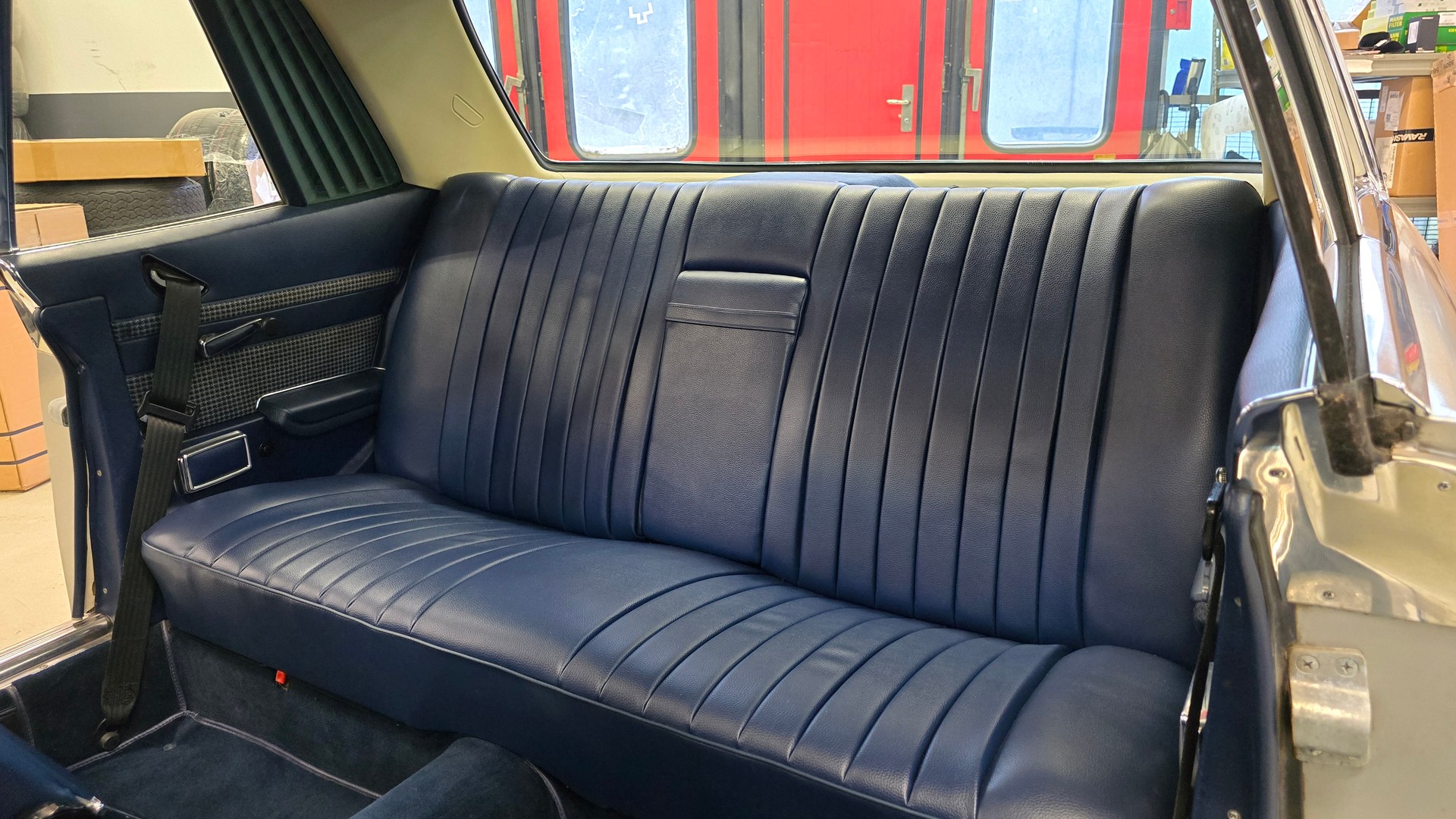 MERCEDES-BENZ SLC 280 Veteran-image-27
