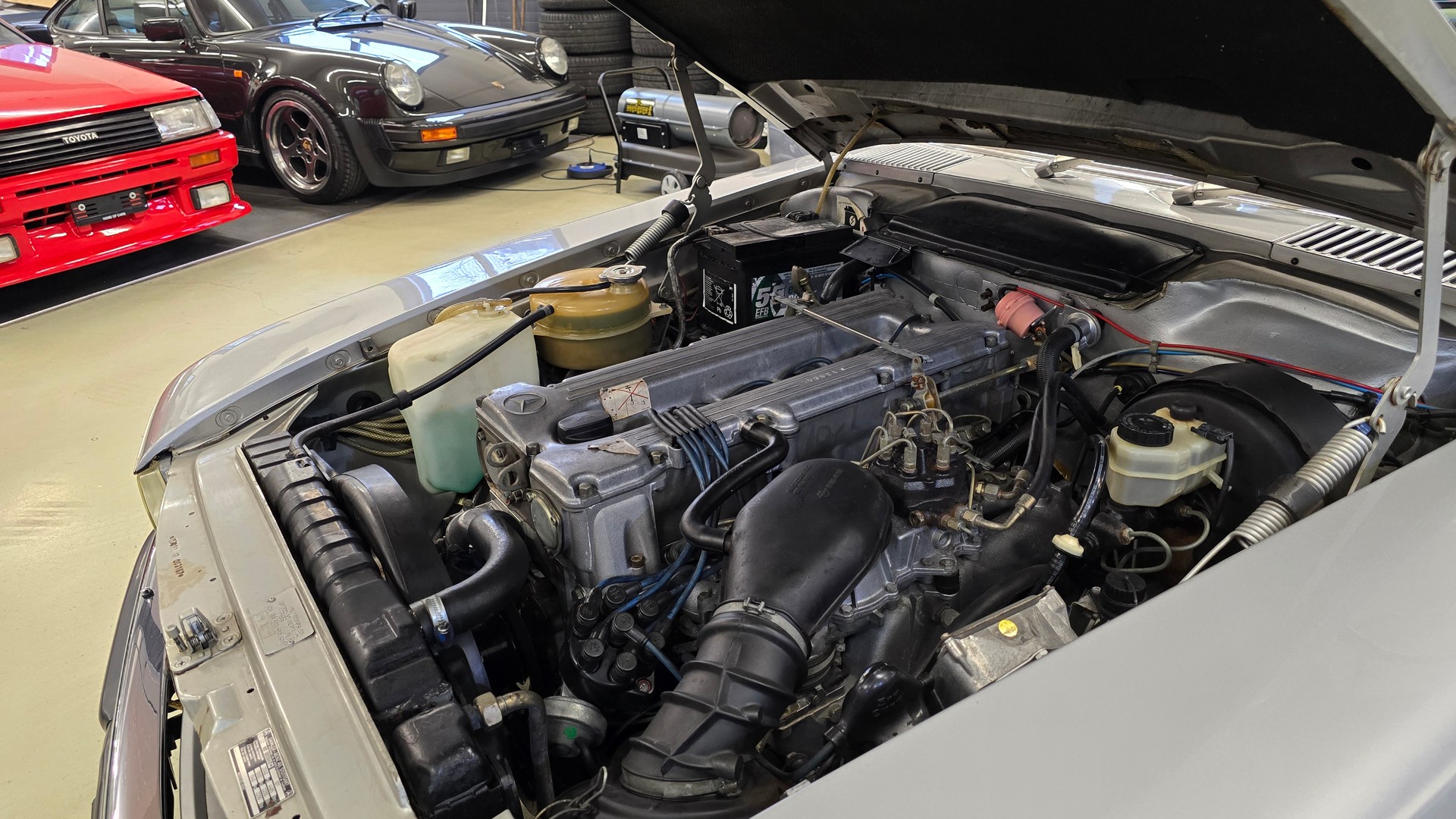MERCEDES-BENZ SLC 280 Veteran-image-29