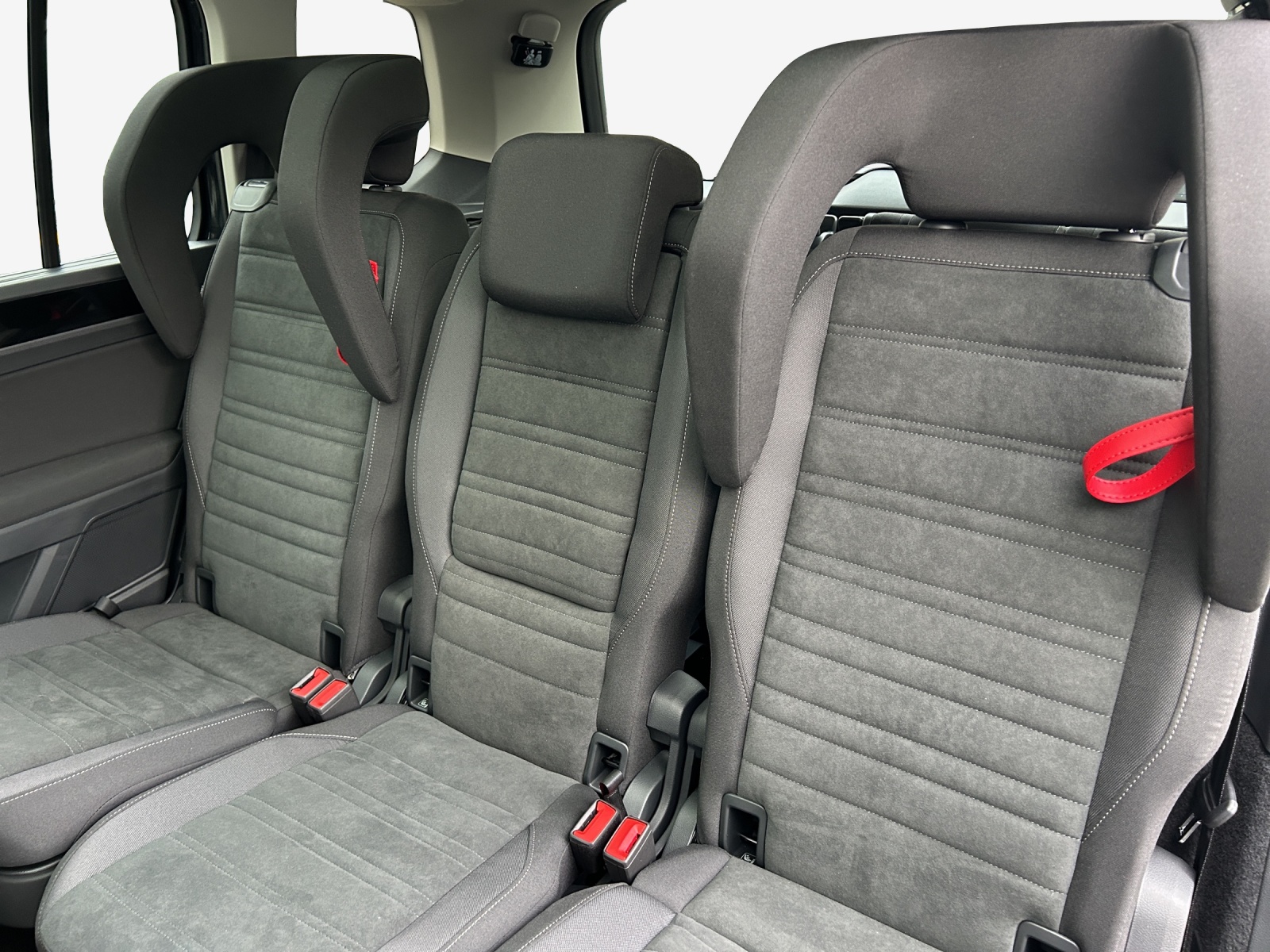 VW Touran 2.0 TDI BlueMotion Technology Highline DSG-image-9