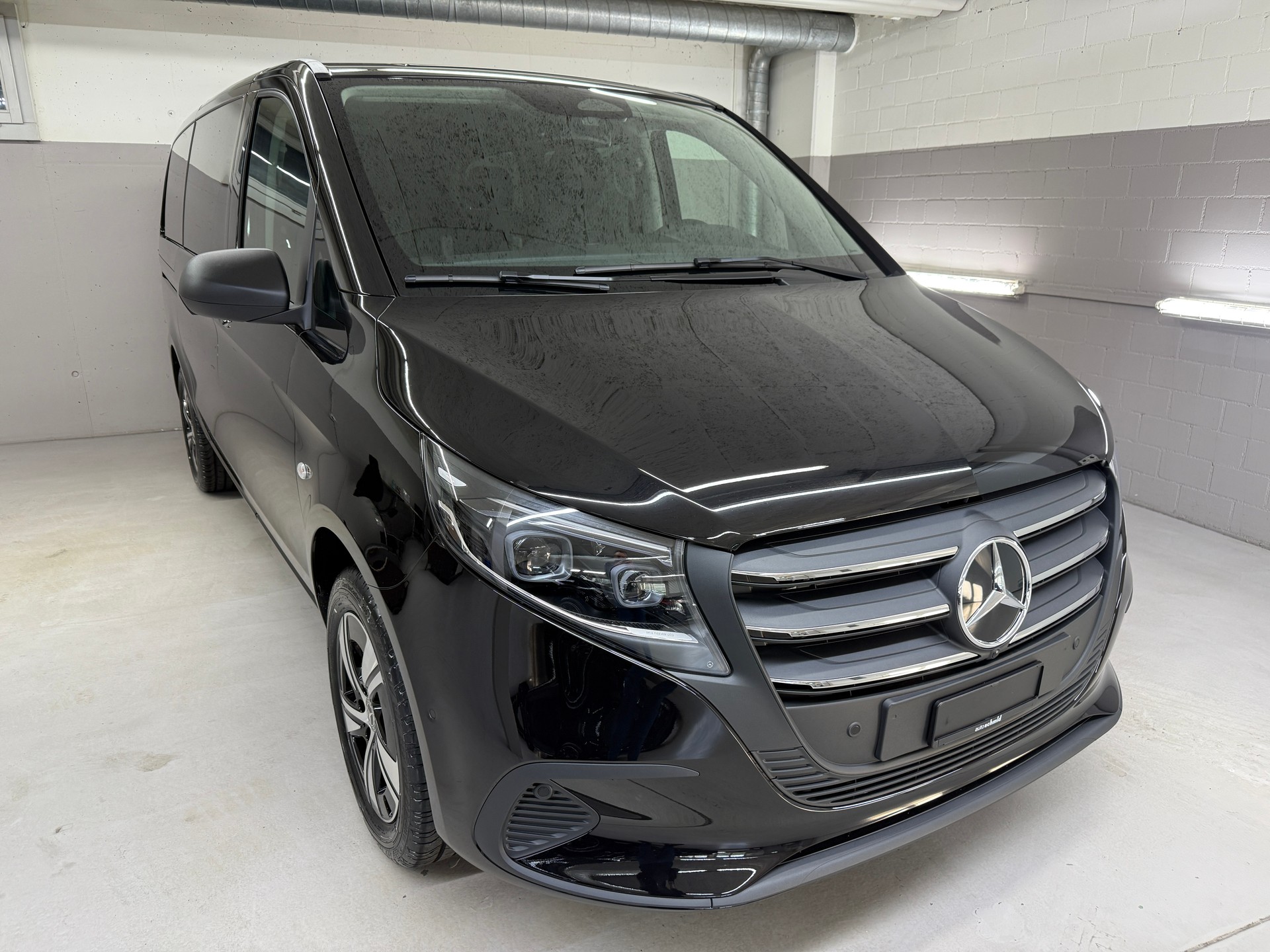 MERCEDES-BENZ Vito 116 CDI 4MATIC KB TOURER SELECT 3200mm L-image-0