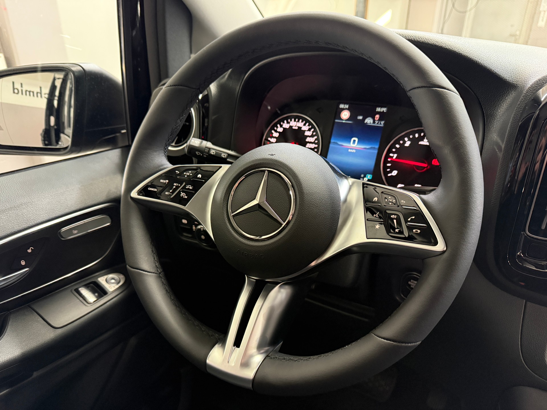 MERCEDES-BENZ Vito 116 CDI 4MATIC KB TOURER SELECT 3200mm L-image-16