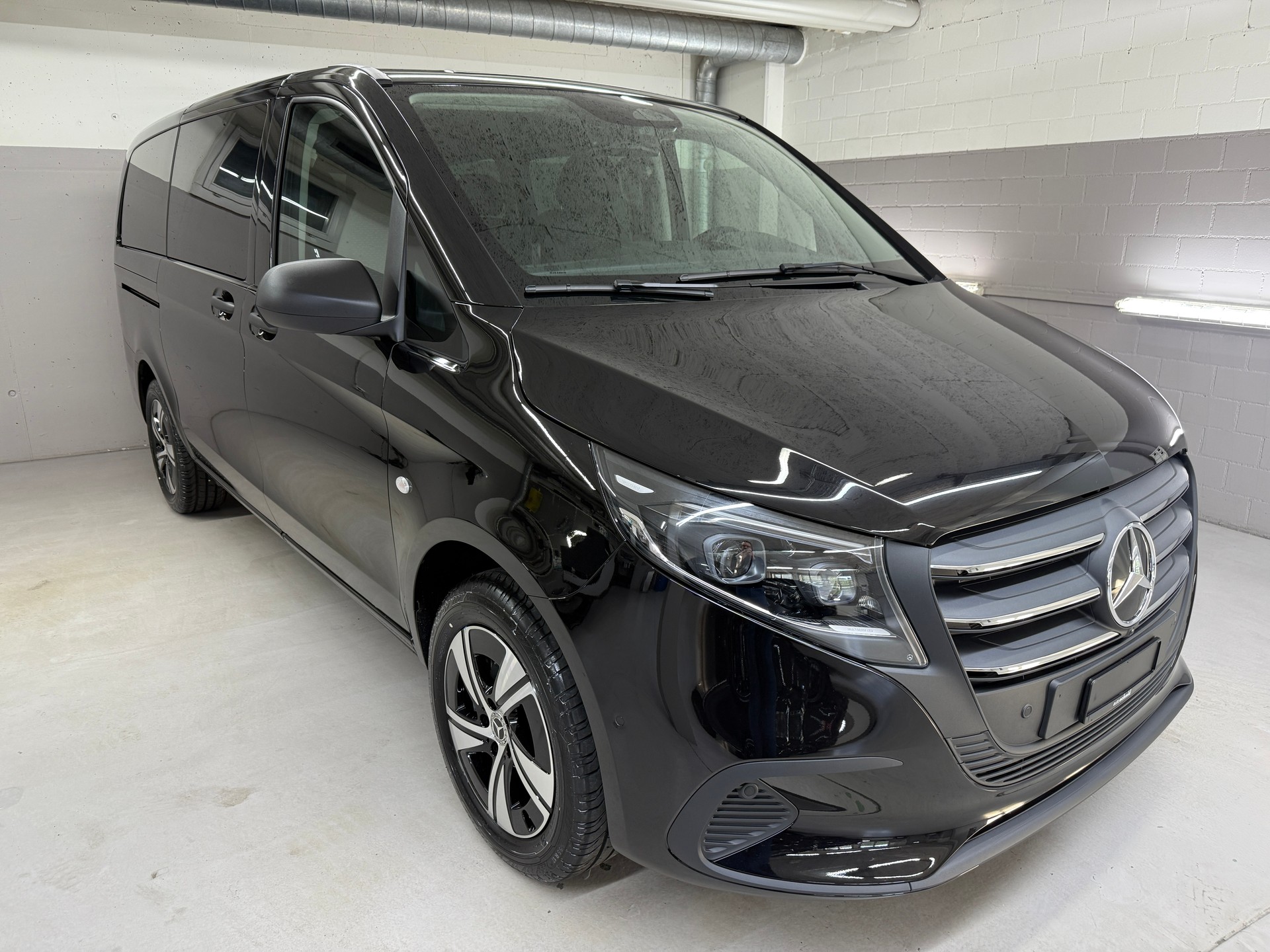MERCEDES-BENZ Vito 116 CDI 4MATIC KB TOURER SELECT 3200mm L-image-1