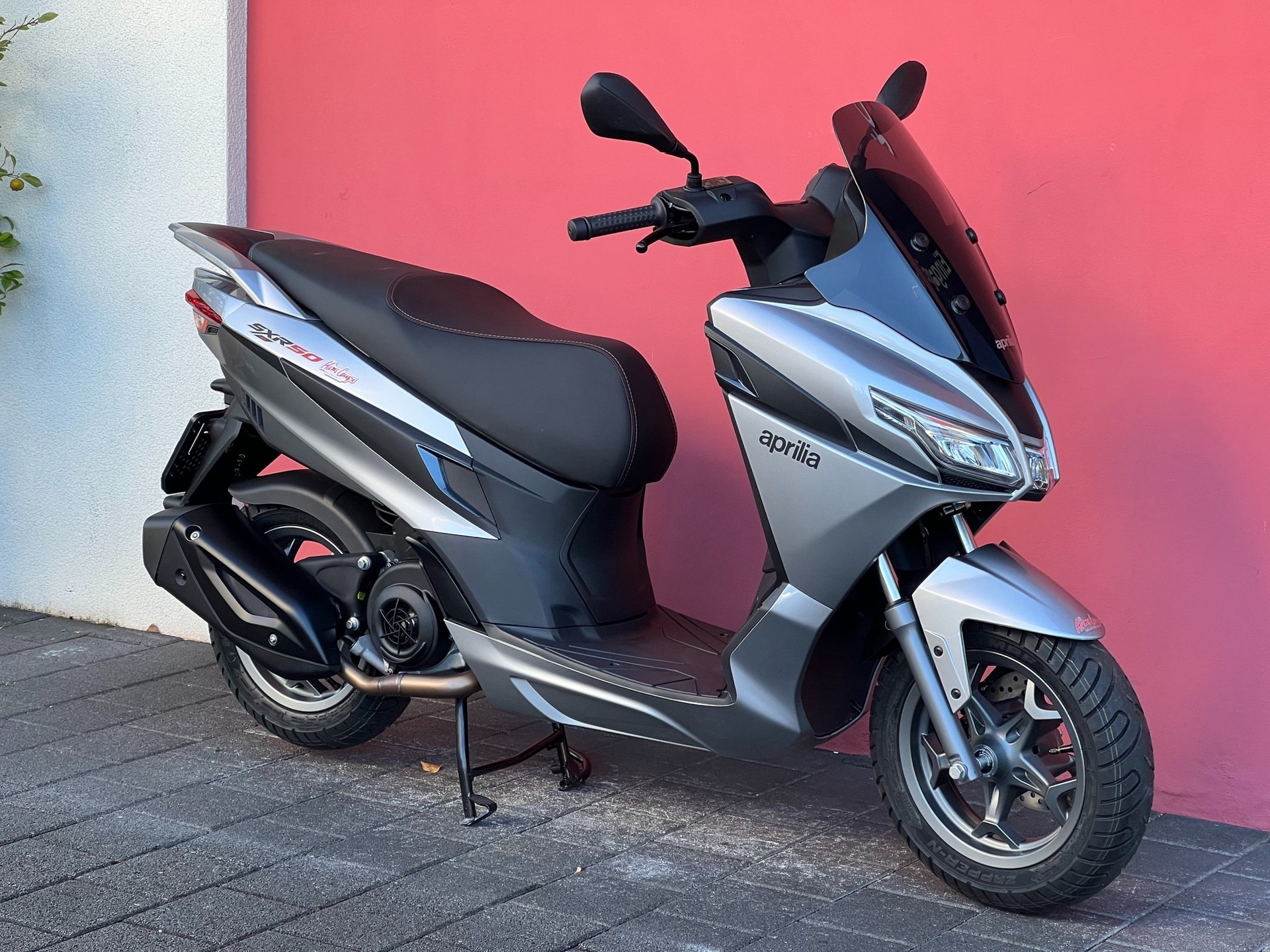 APRILIA SXR 50 (45kM/h)-showroom-element-1