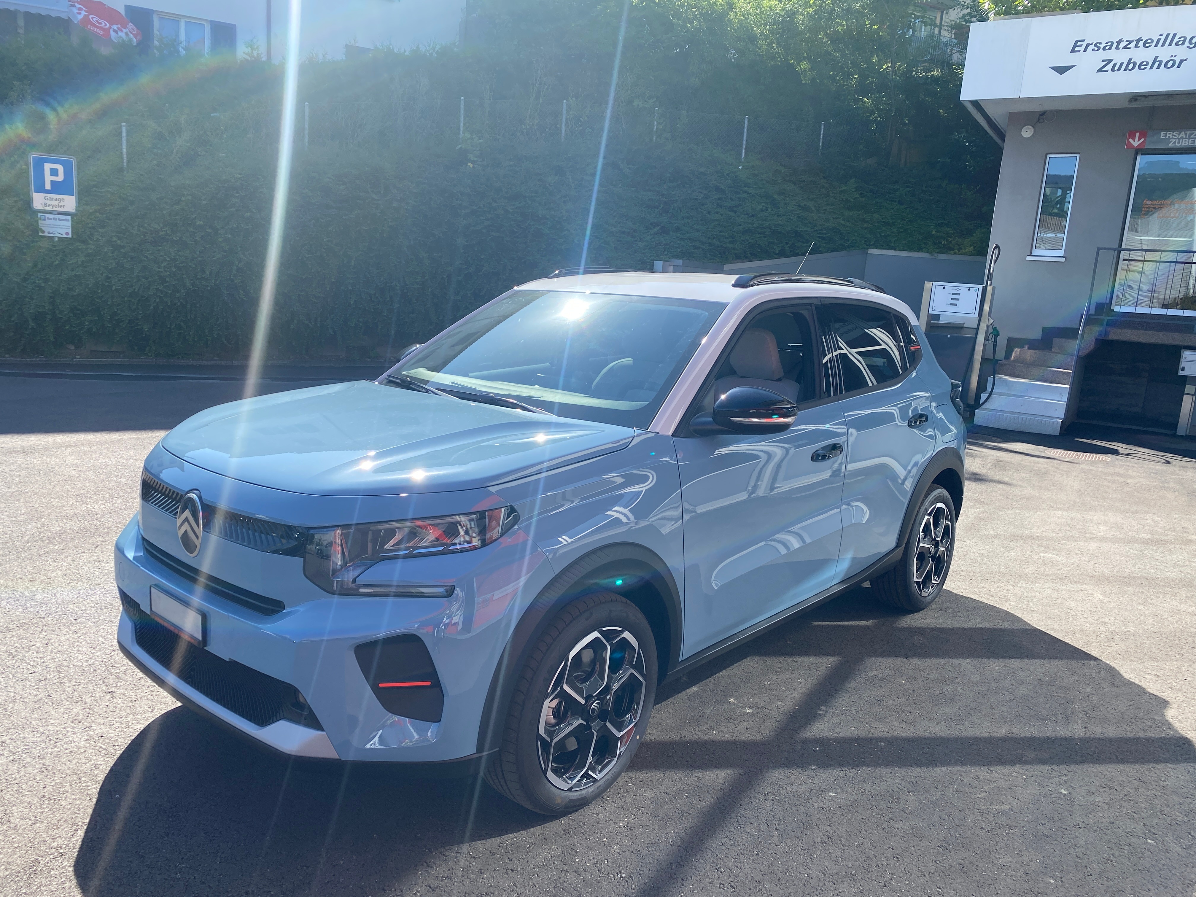 Car photo