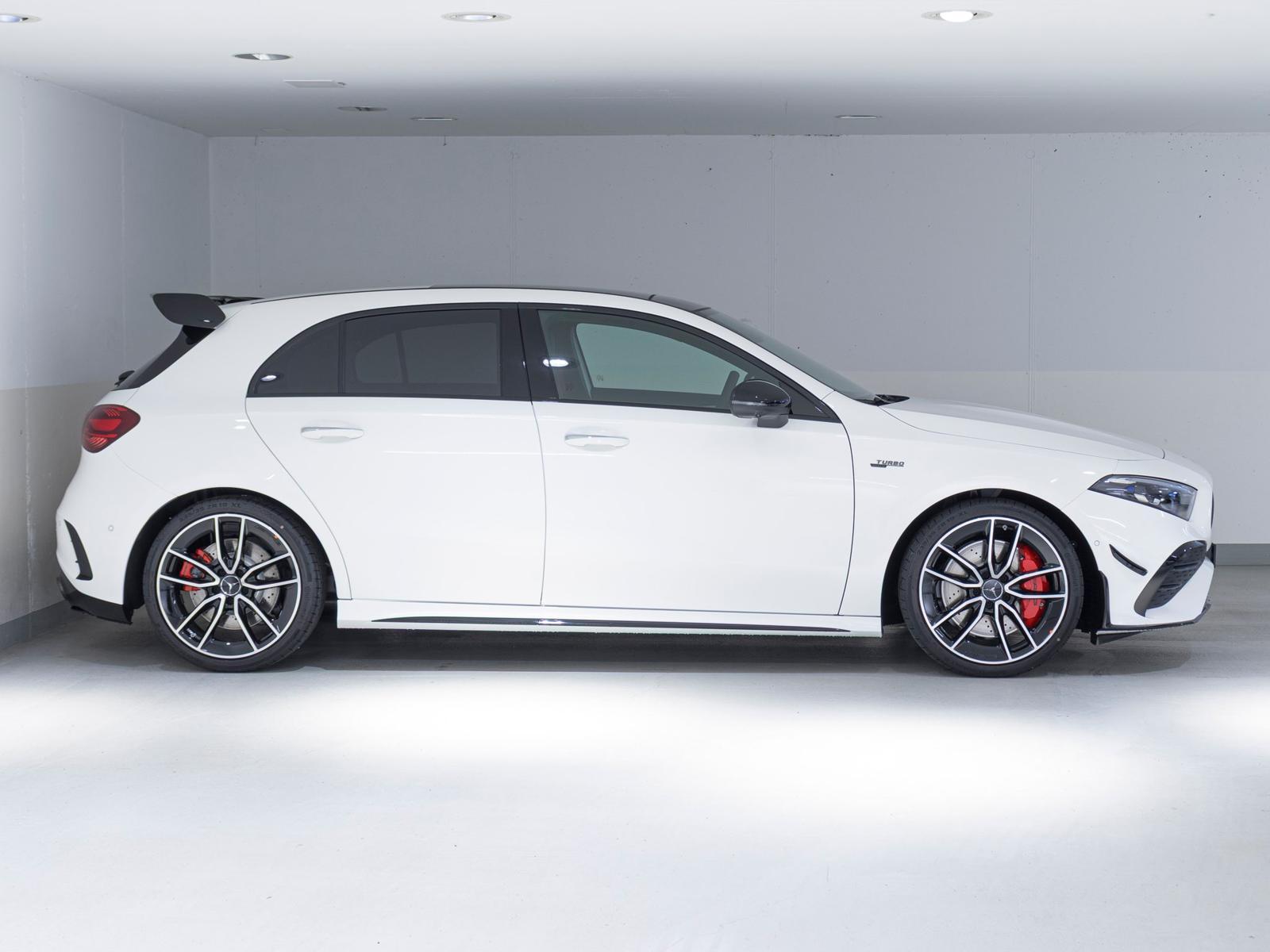 MERCEDES-BENZ A 35 AMG 4MATIC-image-1