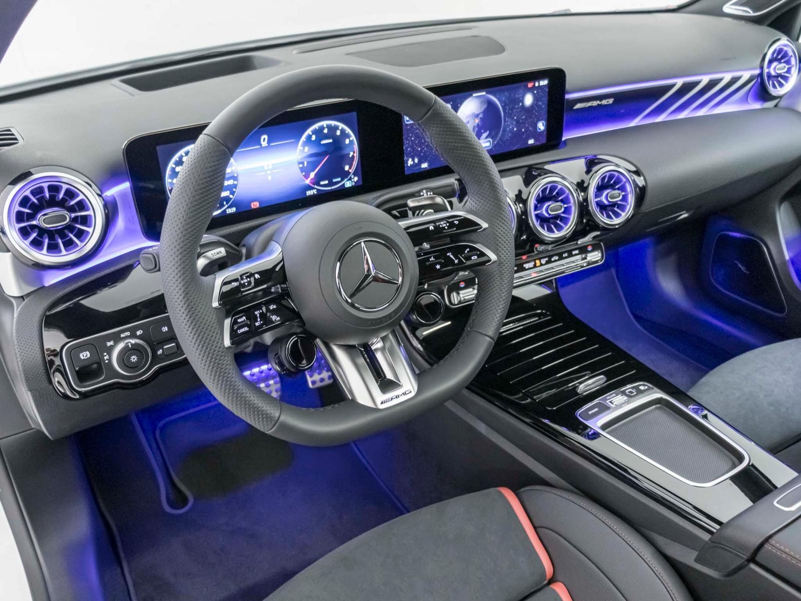 MERCEDES-BENZ A 35 AMG 4MATIC-image-8