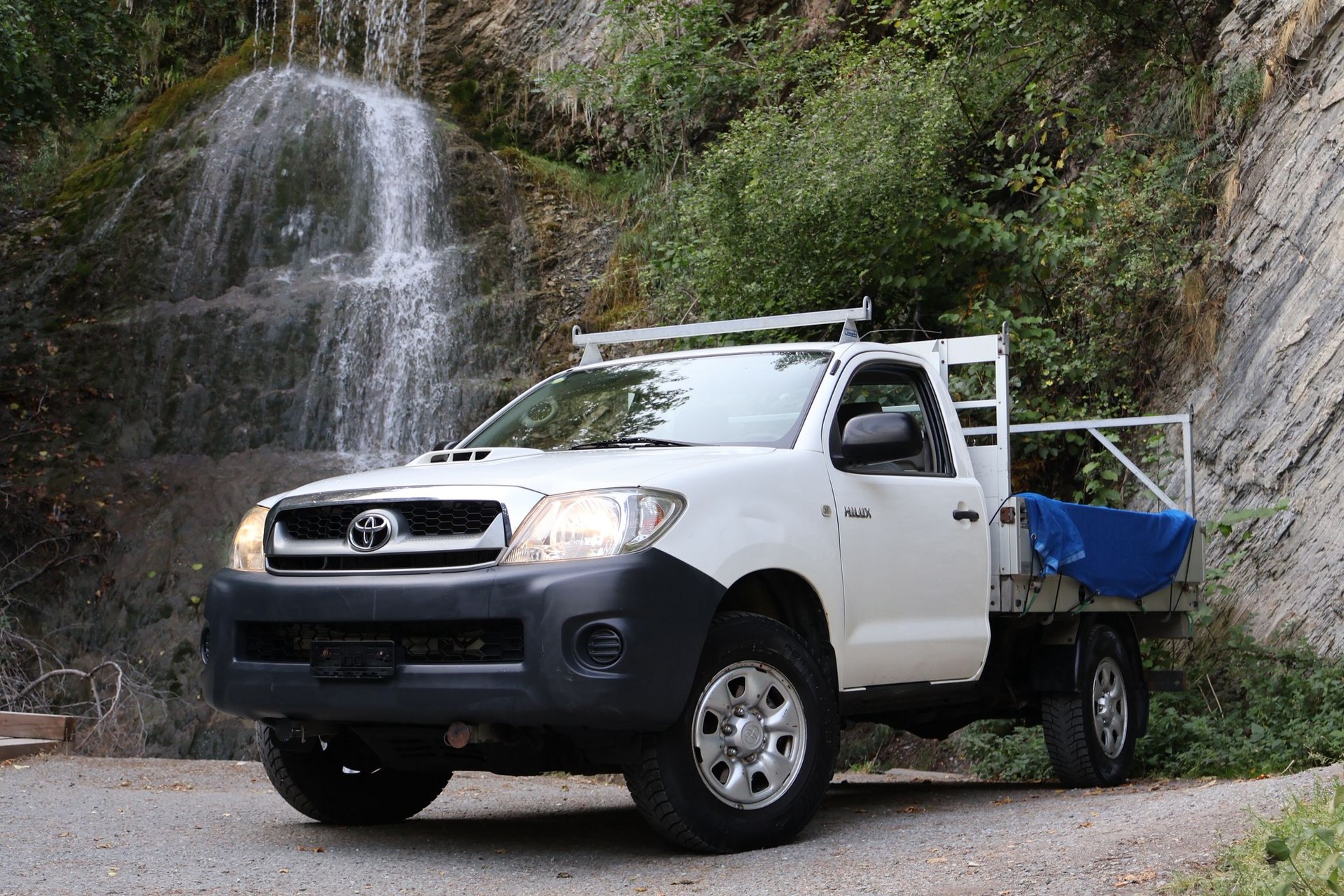 TOYOTA Hilux 4x4 SingleCab LineaTerra